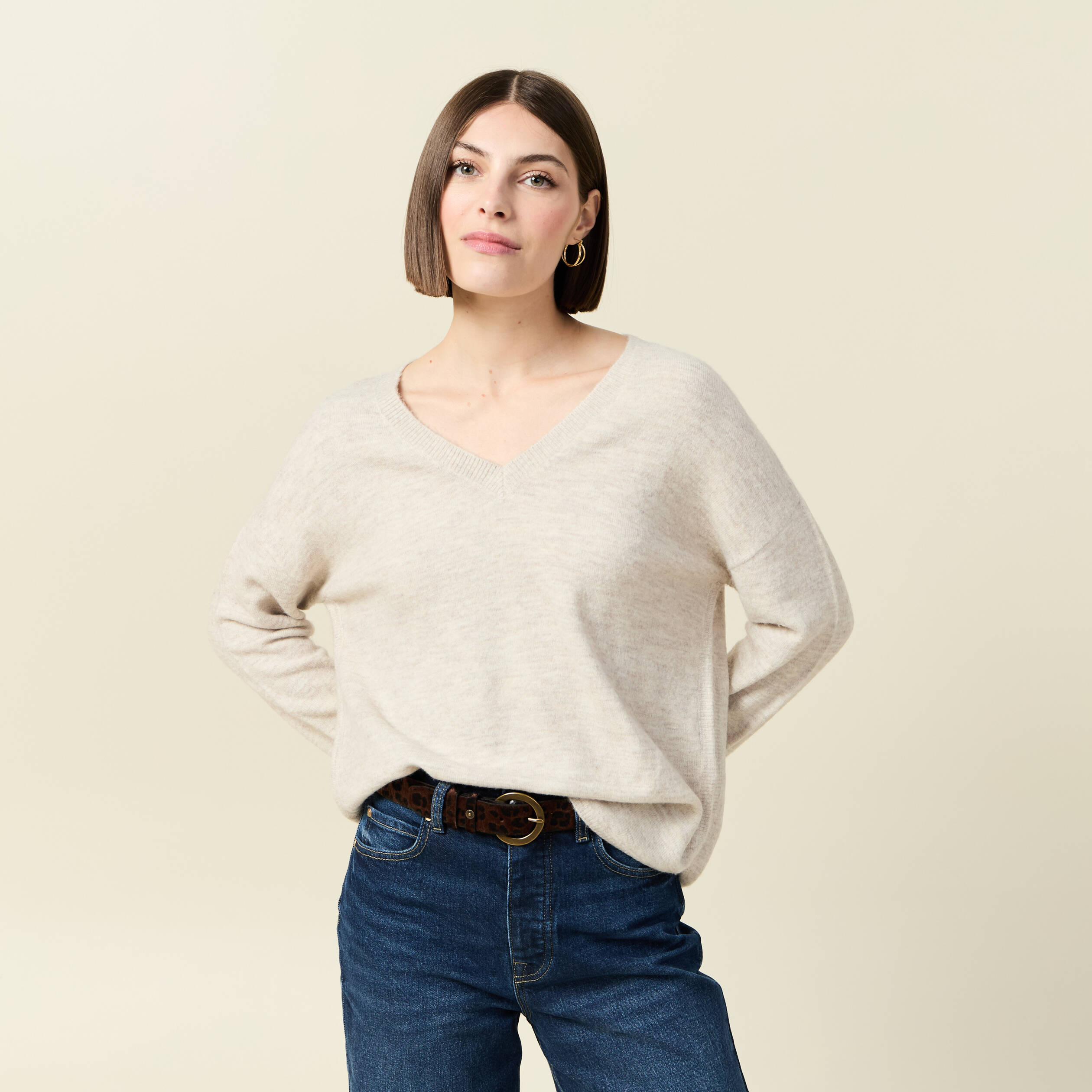 Pull manches longues col en V creme femme