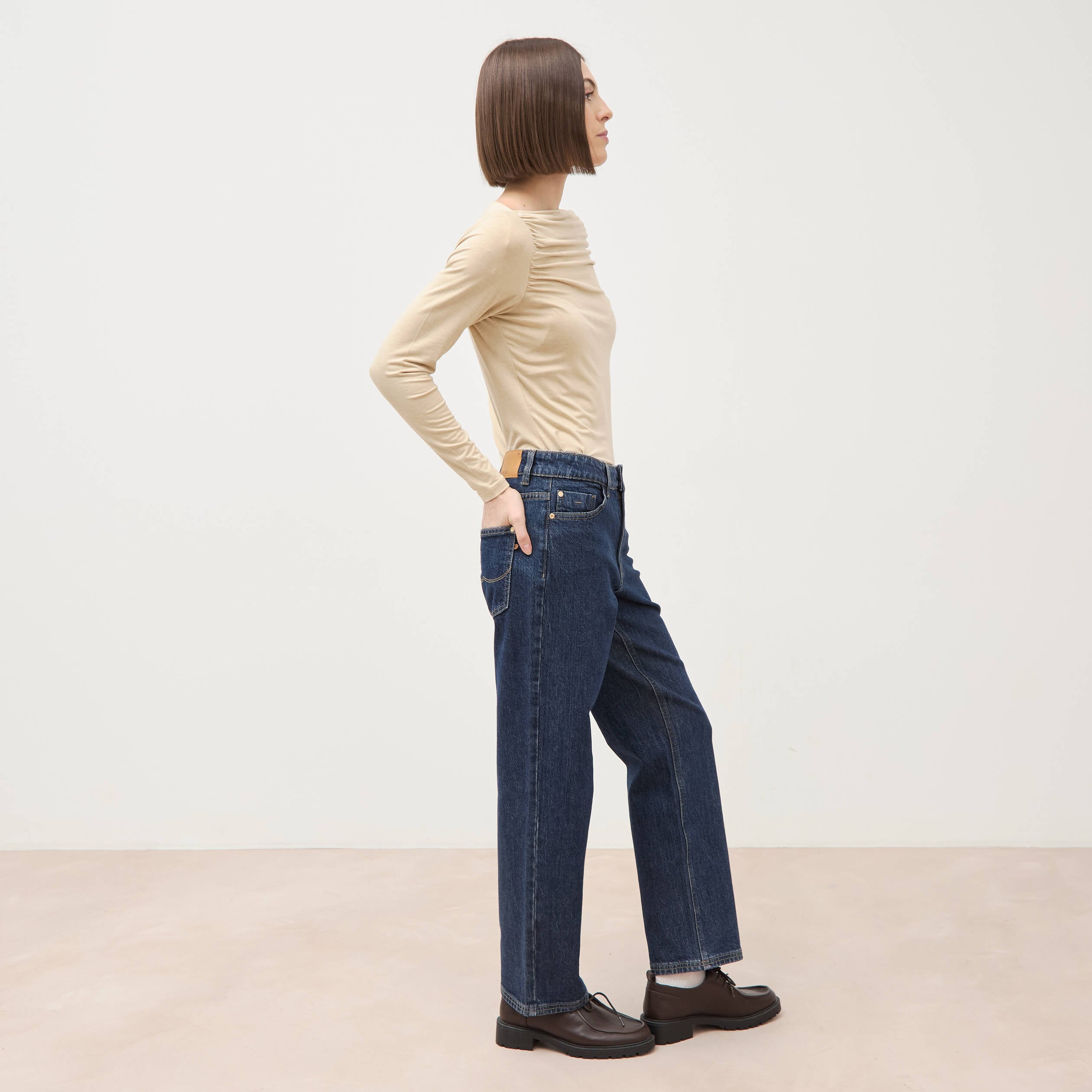 Jeans straight 7/8&egrave;me taille haute denim brut femme