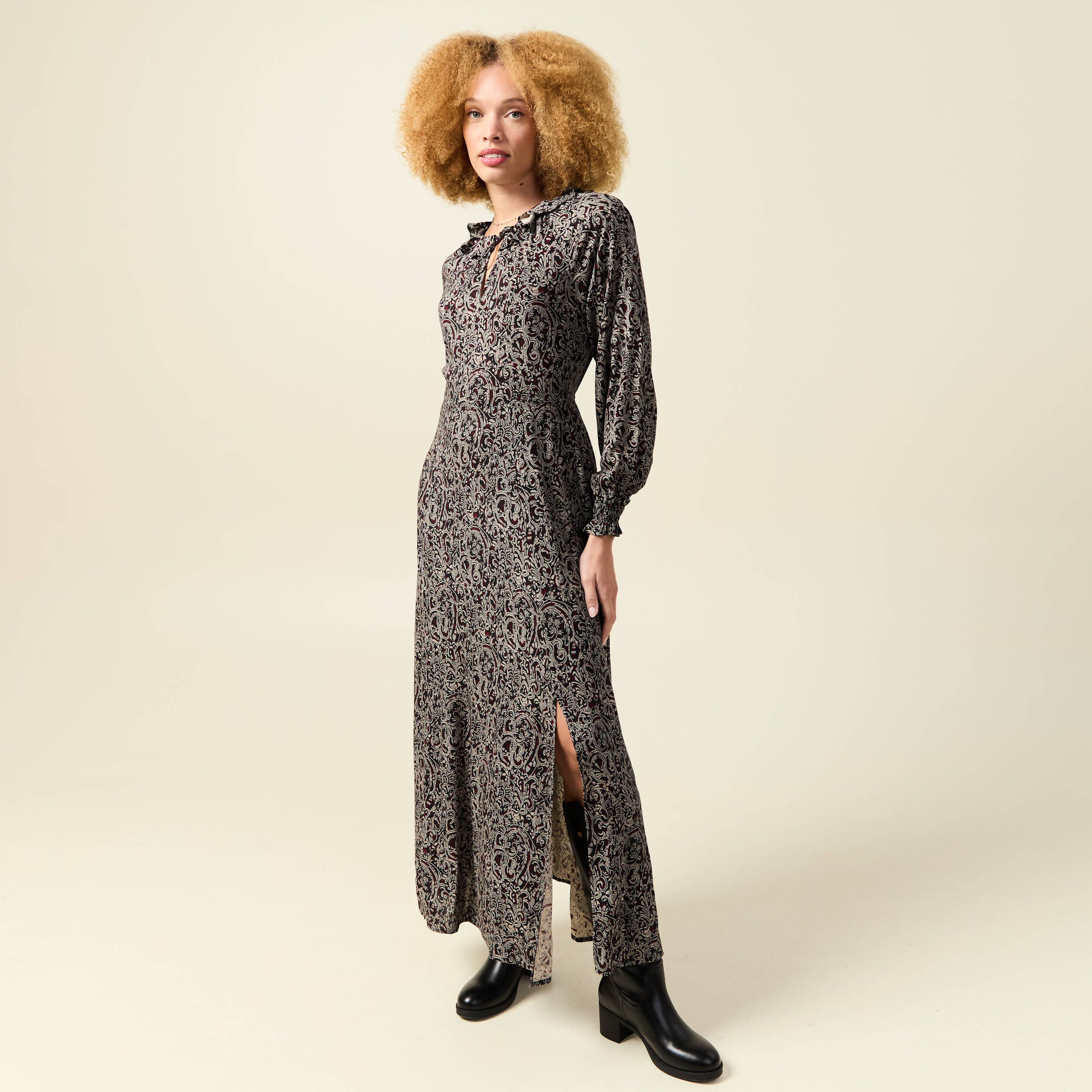 Robe manches longues noir femme