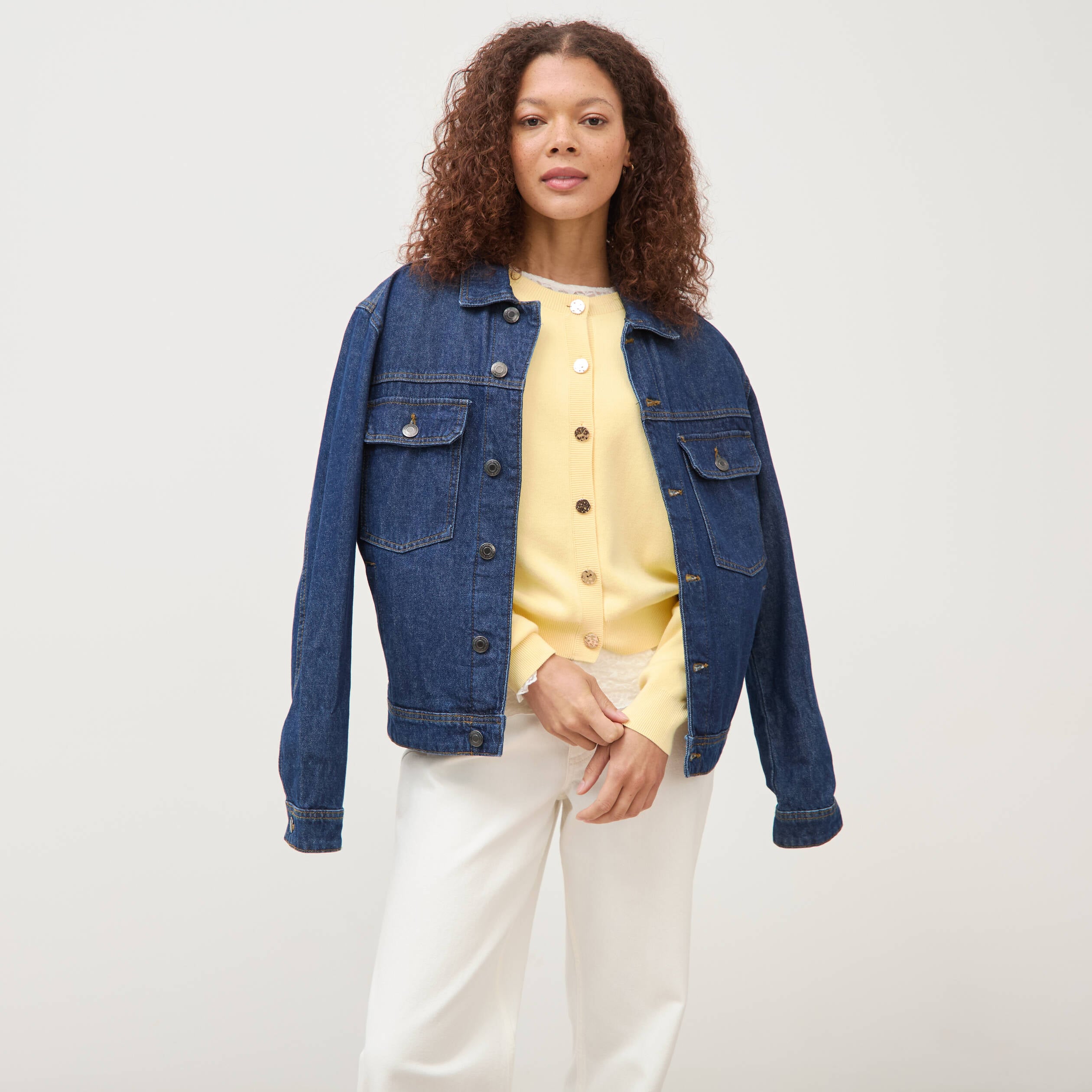 Gilet manches longues col rond en coton jaune clair femme