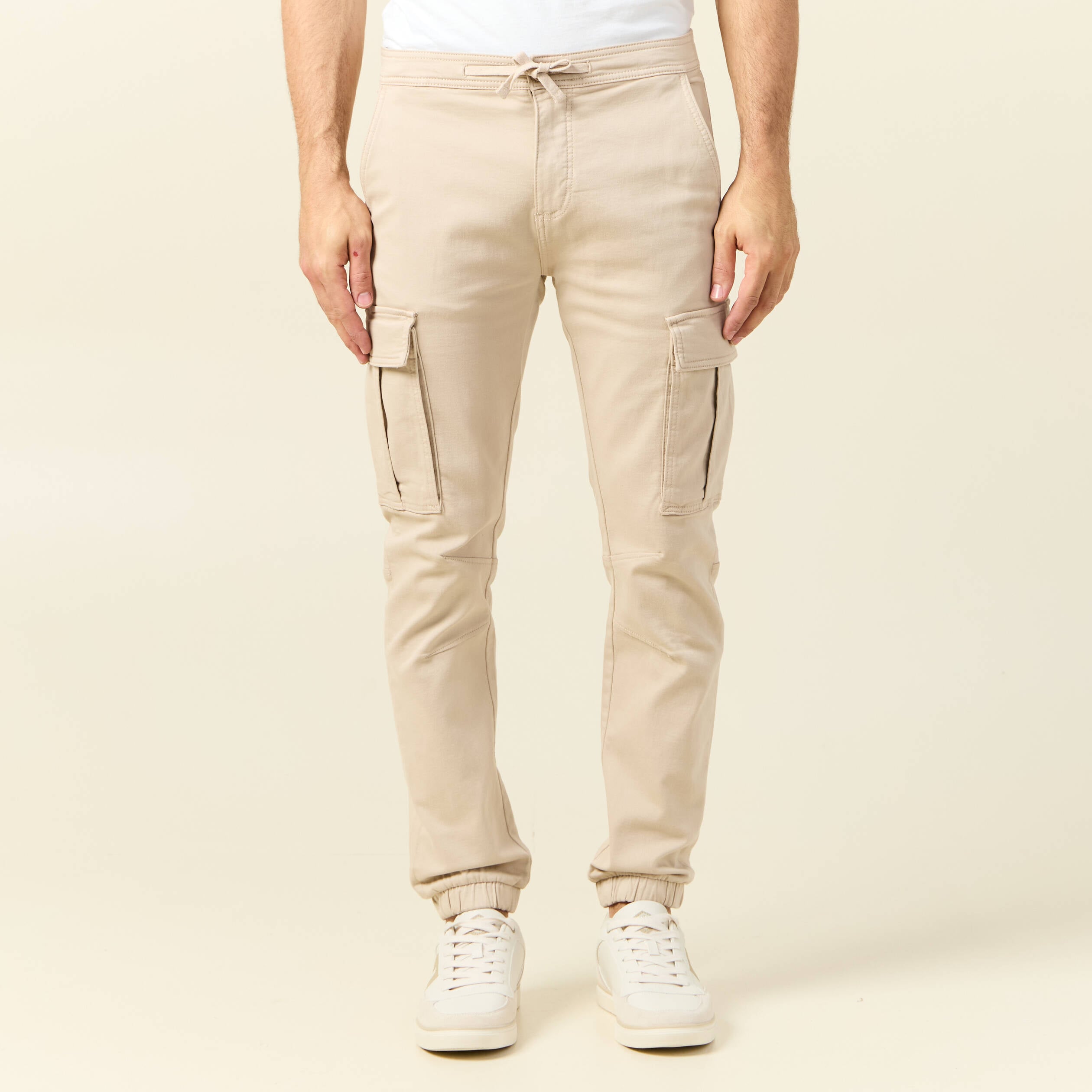Pantalon battle bas resserr&eacute; beige homme