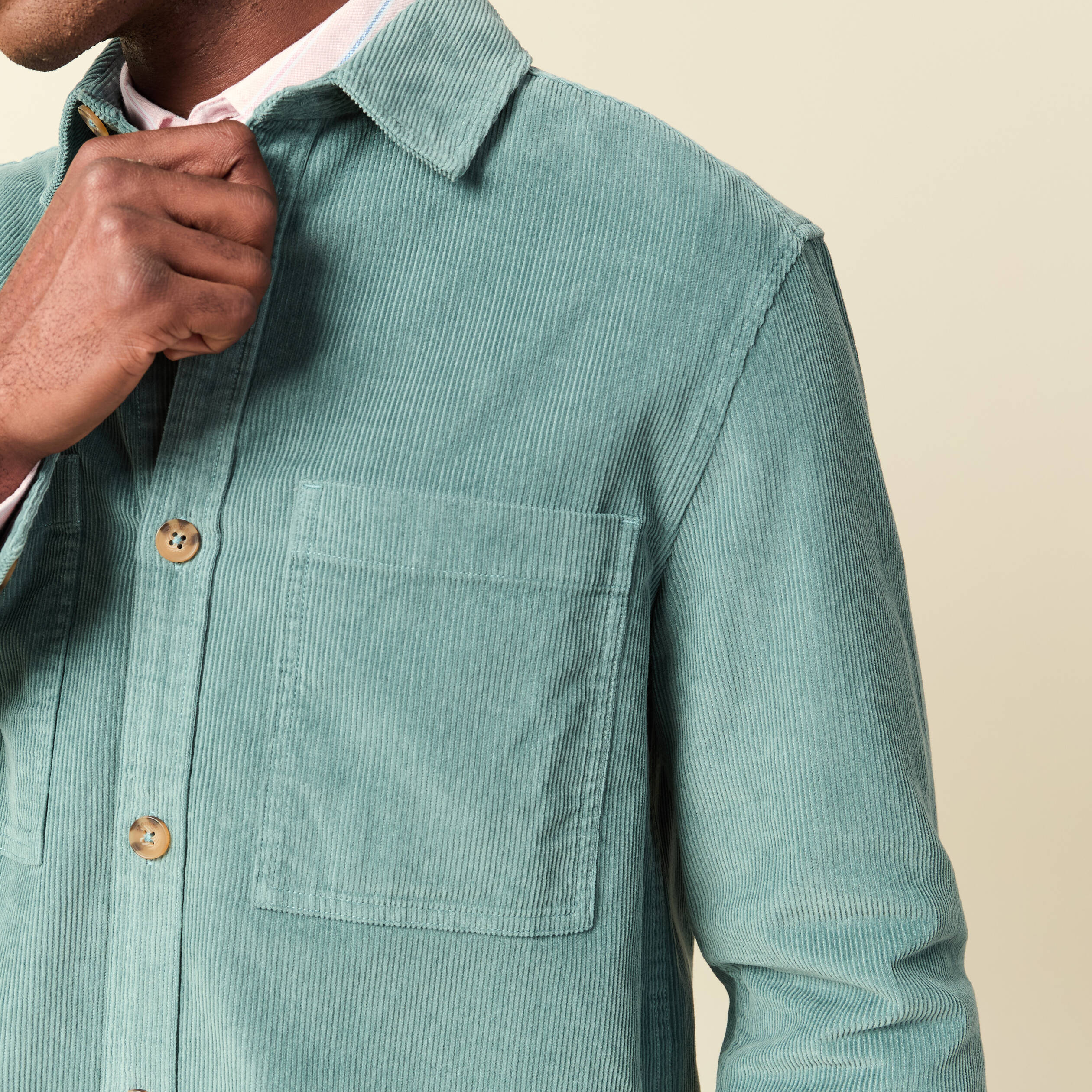 Surchemise courte droite en velours bleu gris homme