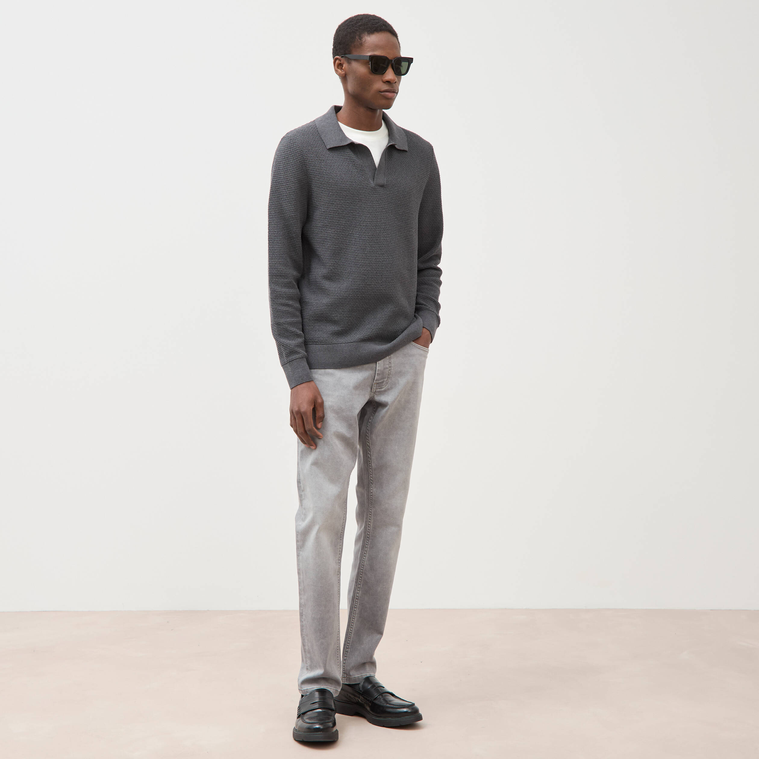 Pull manches longues gris fonc&eacute; homme