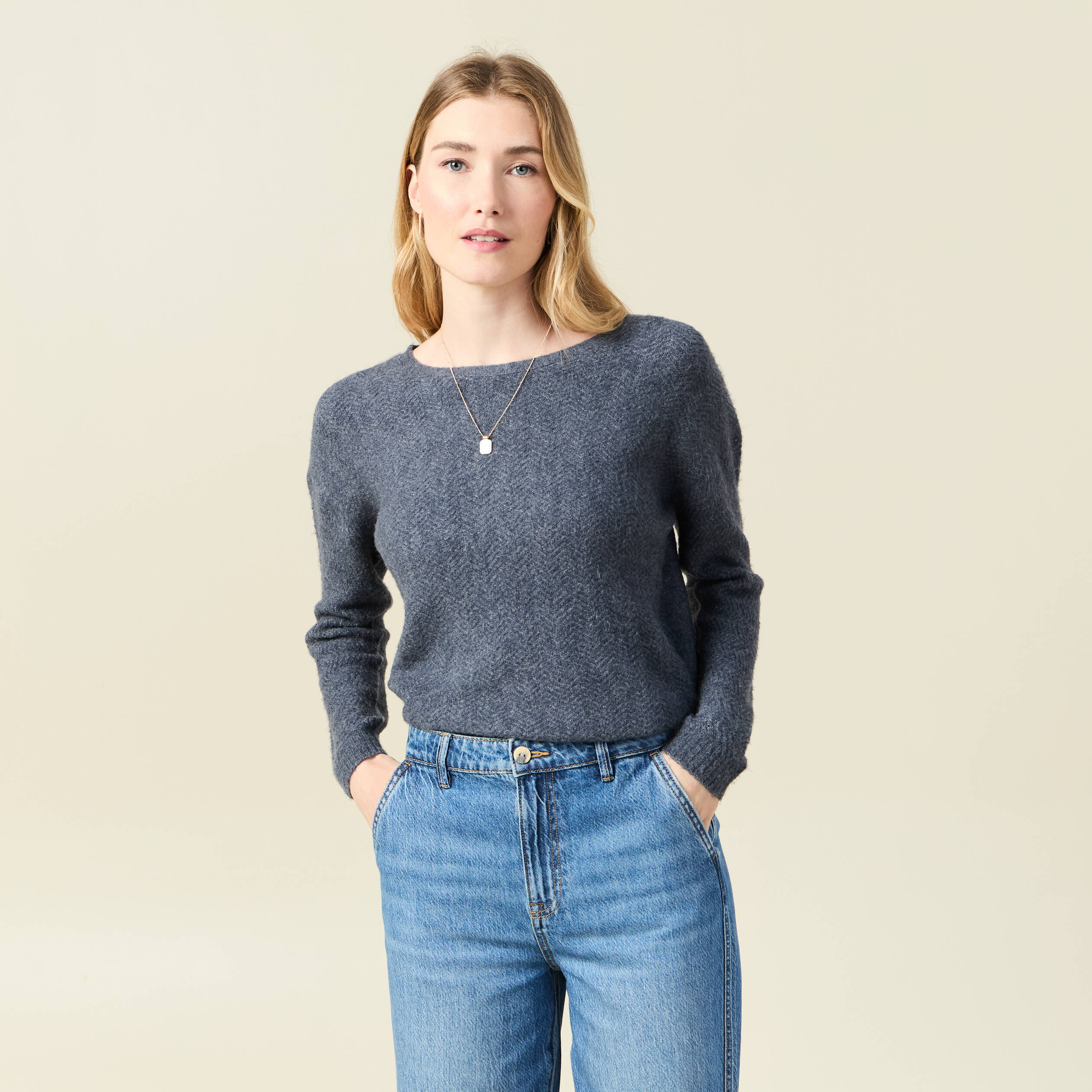 Pull manches longues bleu foncé femme