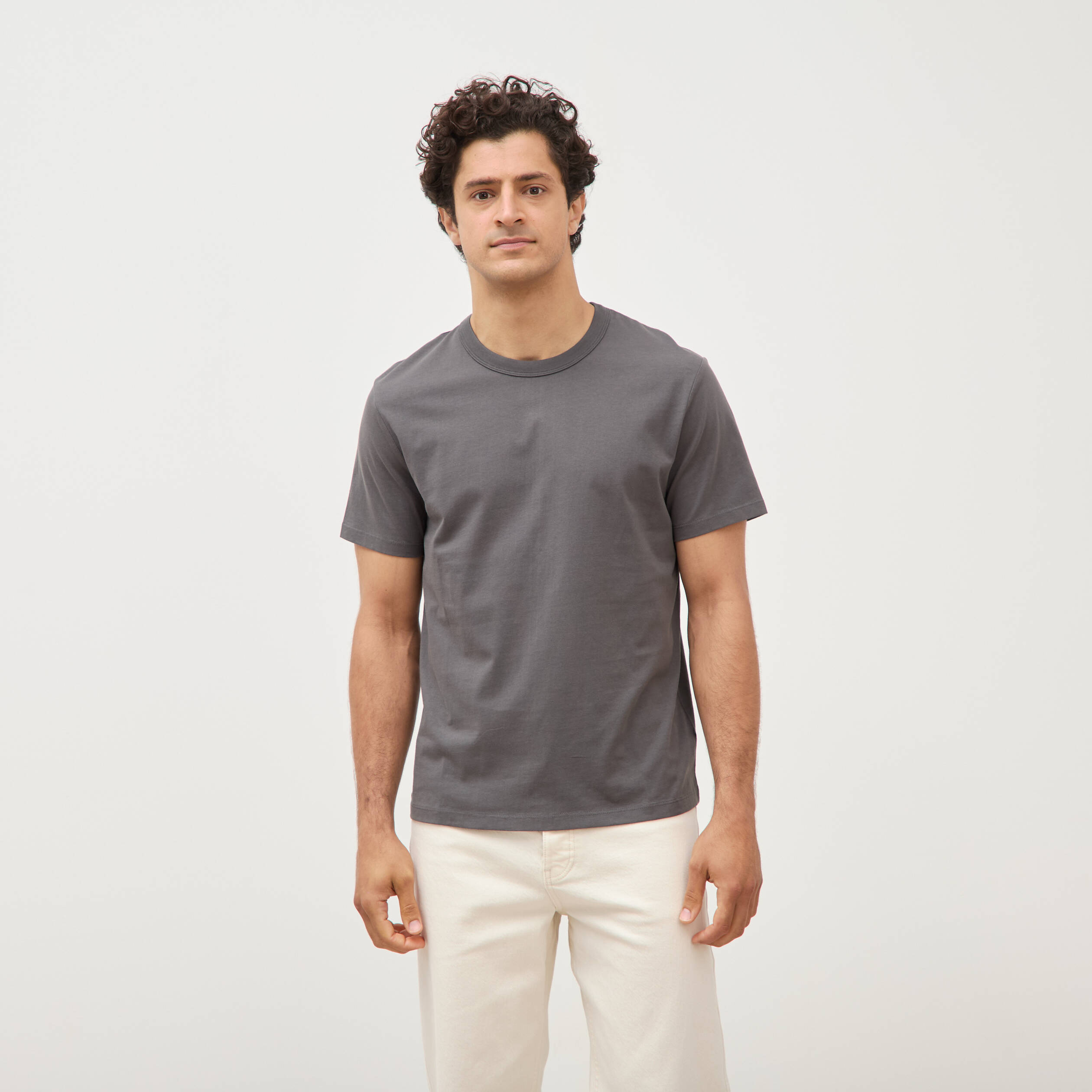 T-shirt en coton manches courtes gris fonc&eacute; homme