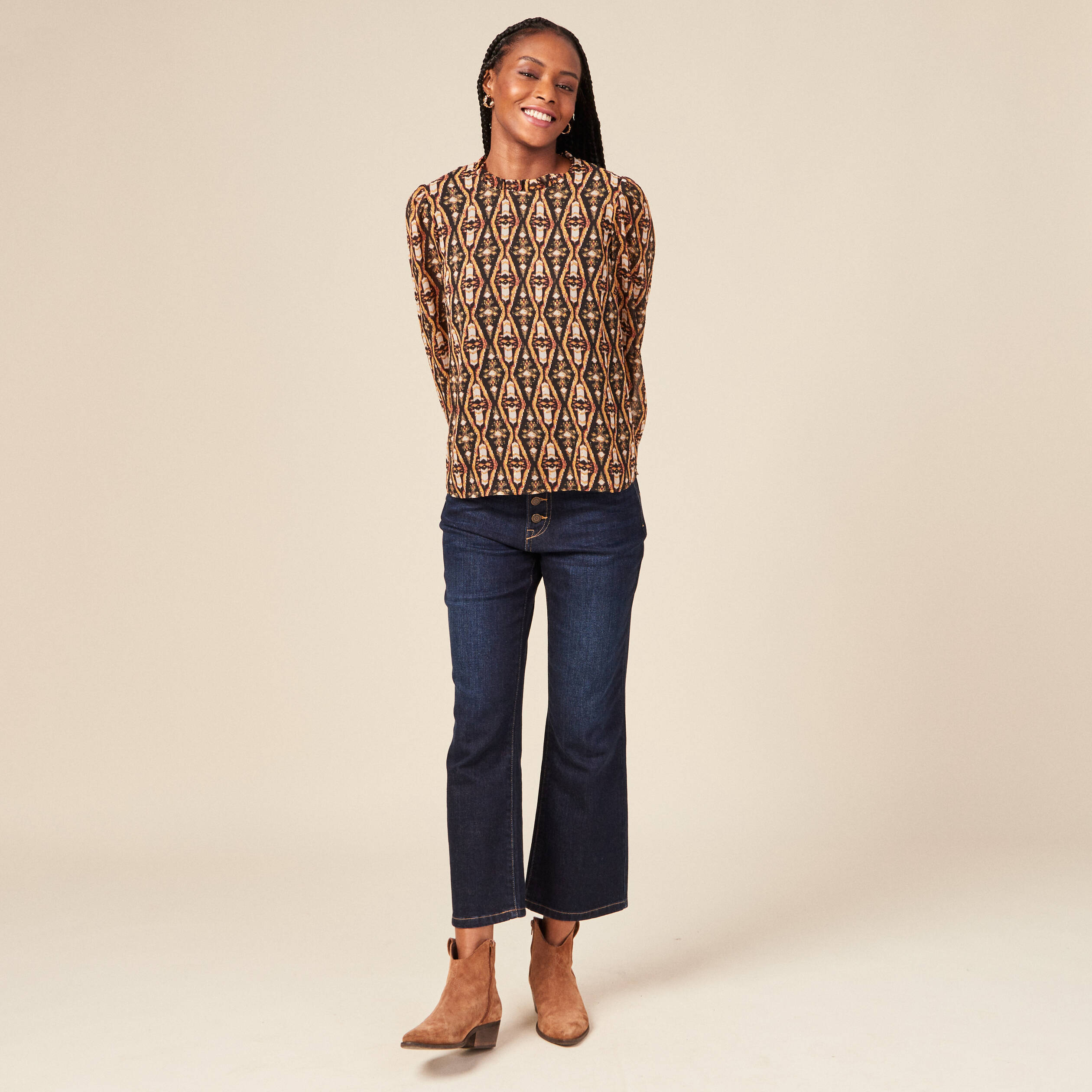 Blouse cintr&eacute;e manches longues col rond camel femme