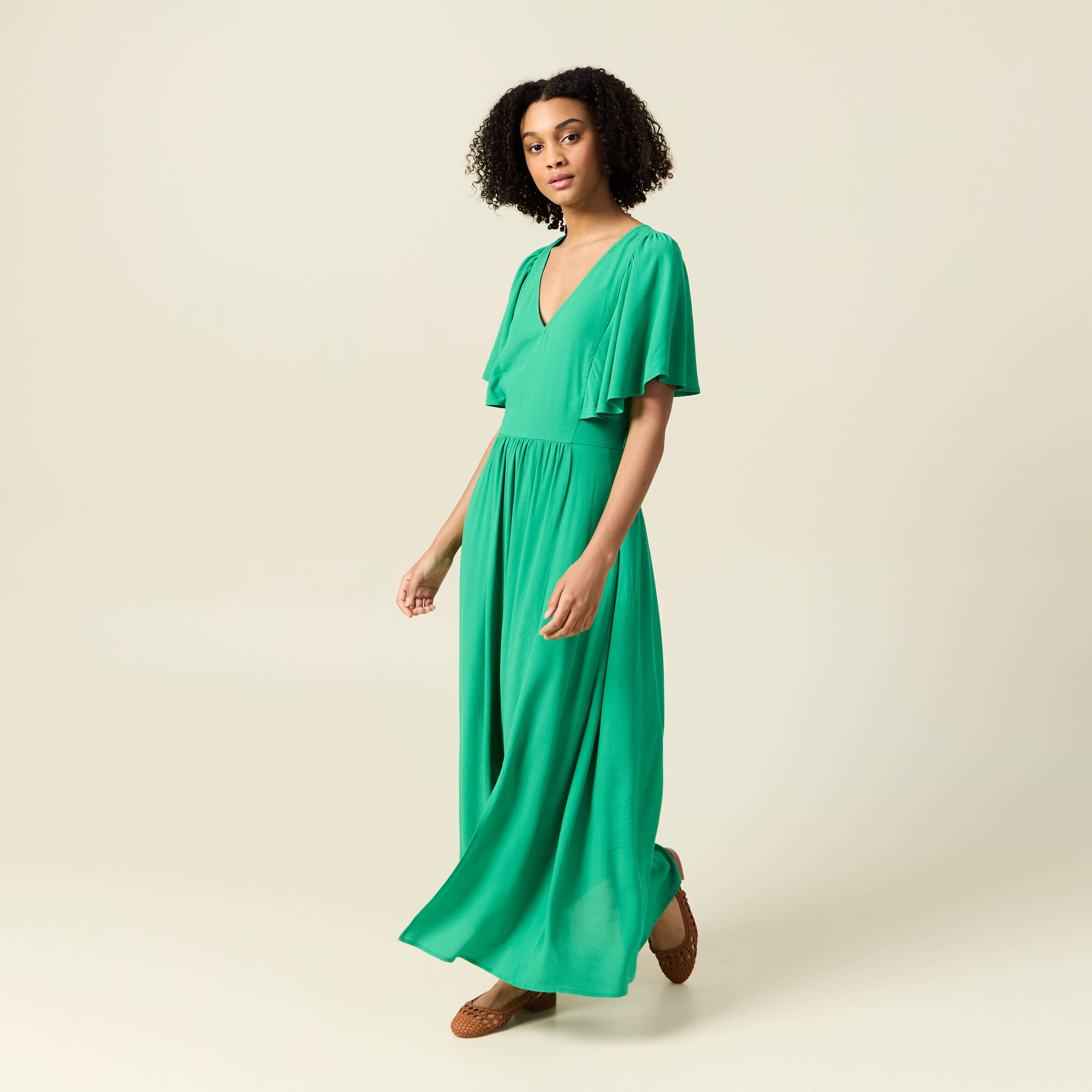 robe longue evasee fendue vert femme Robe longue évasée fendue vert femme