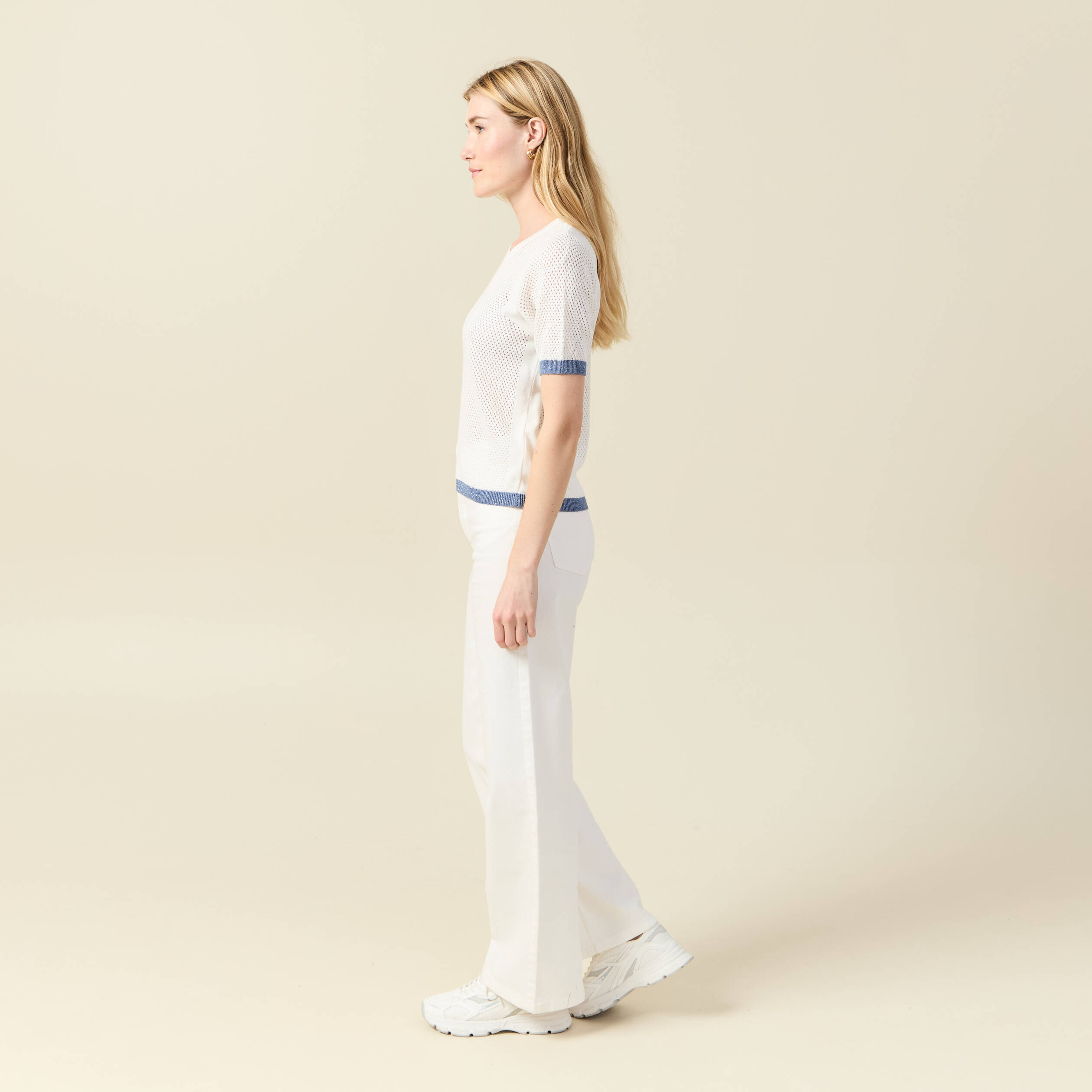 Pull manches courtes ajour&eacute; ecru femme