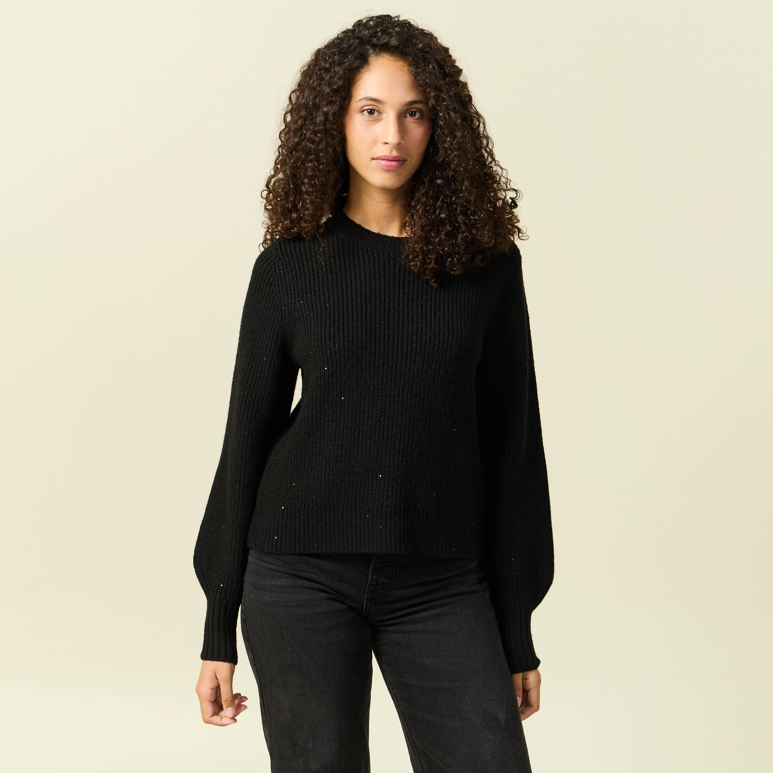 Pull manches longues col rond &agrave; sequins noir femme