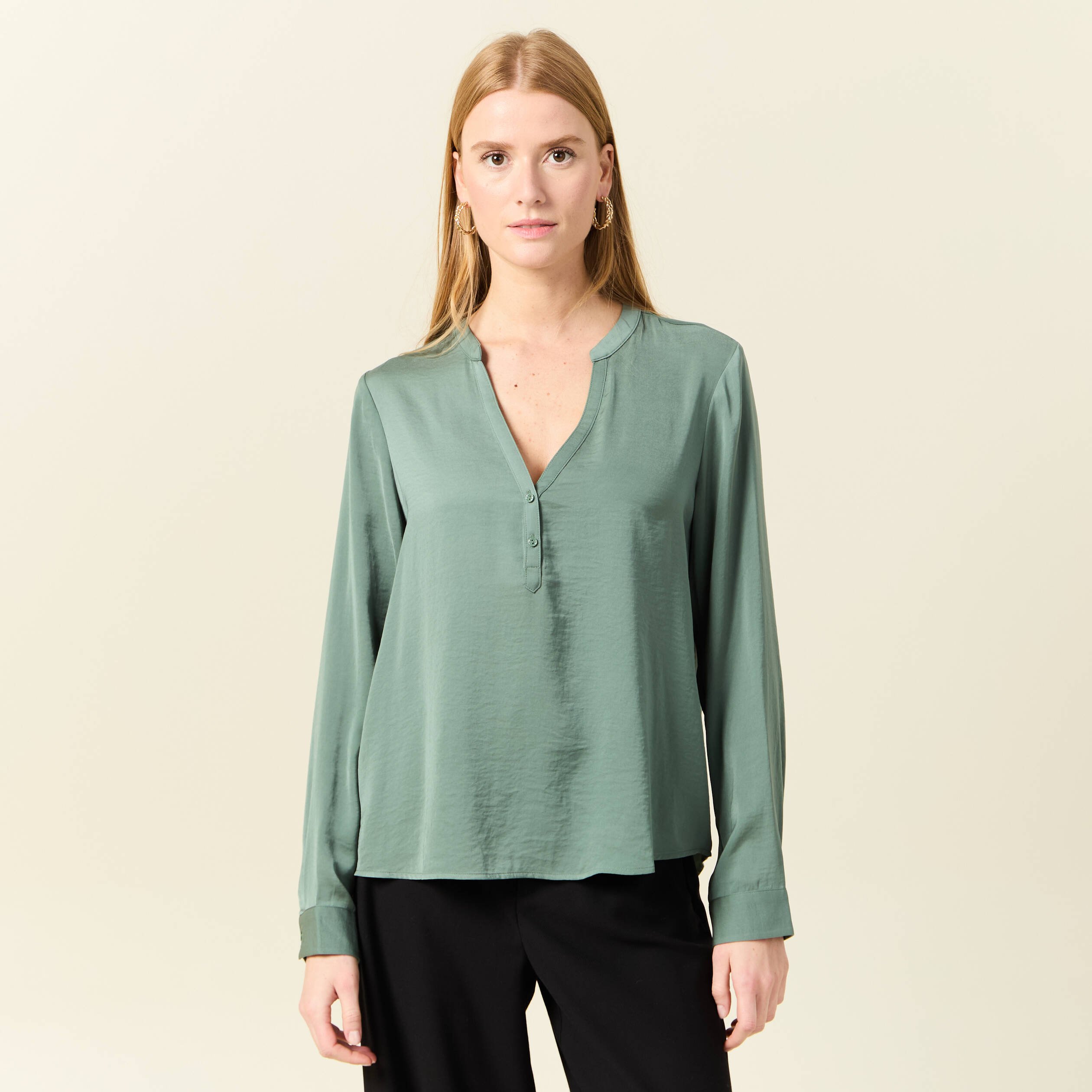 blouse manches longues satin vert kaki femme Blouse manches longues satin vert kaki femme