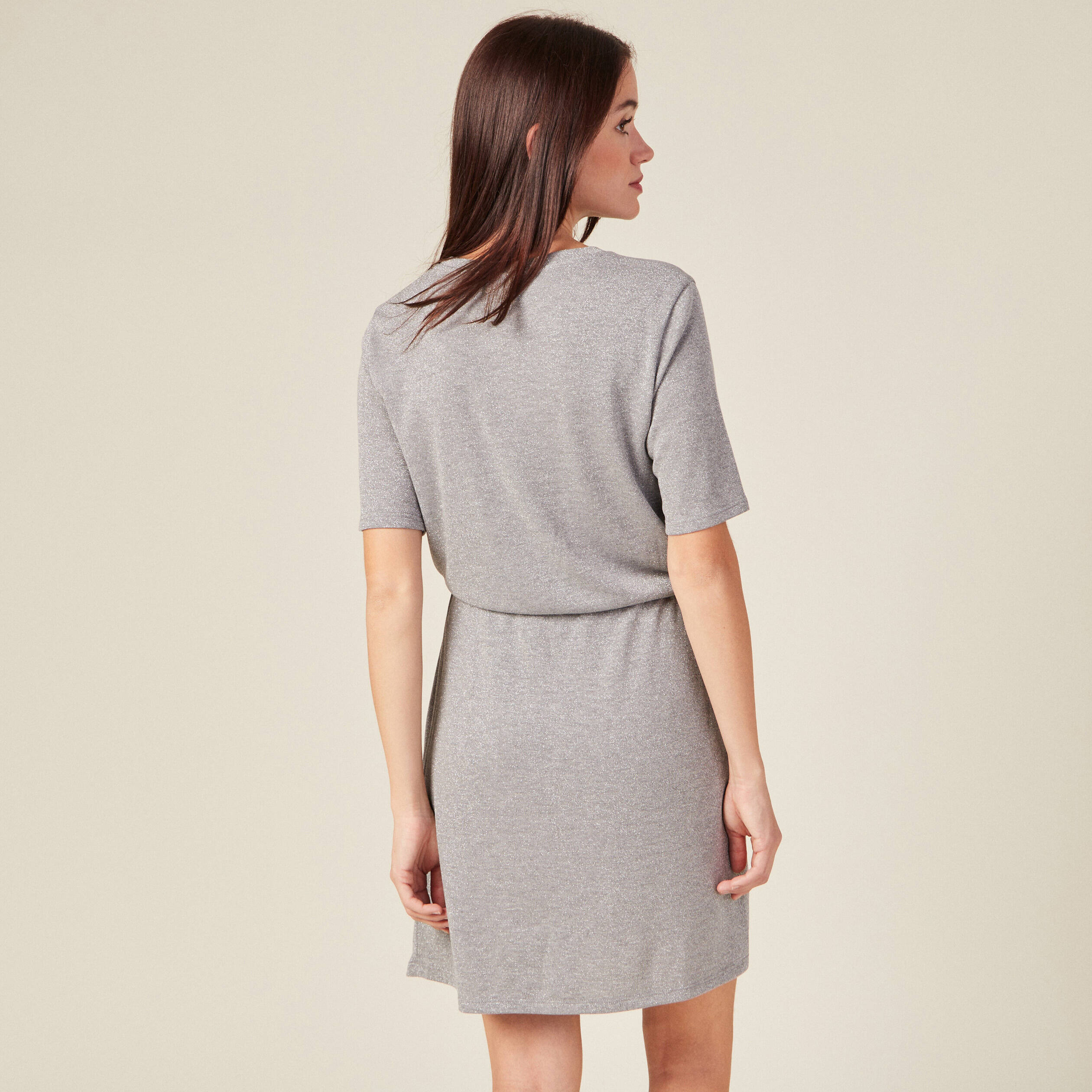 Robe moulante fils métallisés gris argent femme