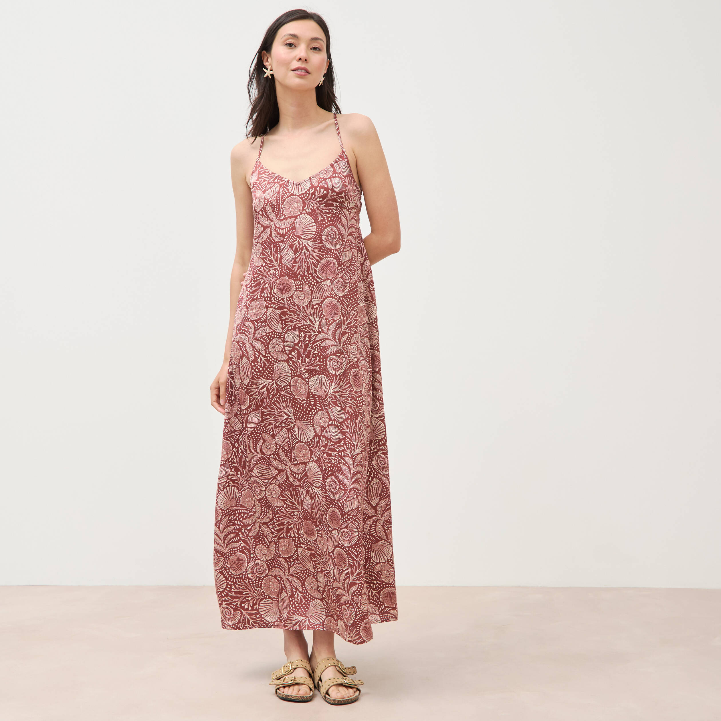 Robe bretelle satin&eacute;e col v marron chocolat femme