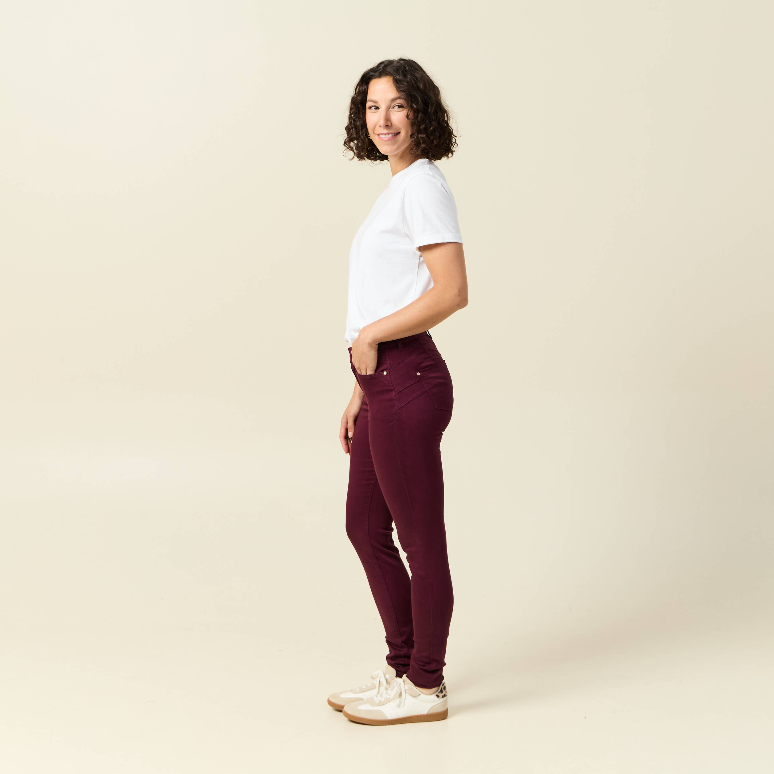 Pantalon skinny push-up taille standard prune femme