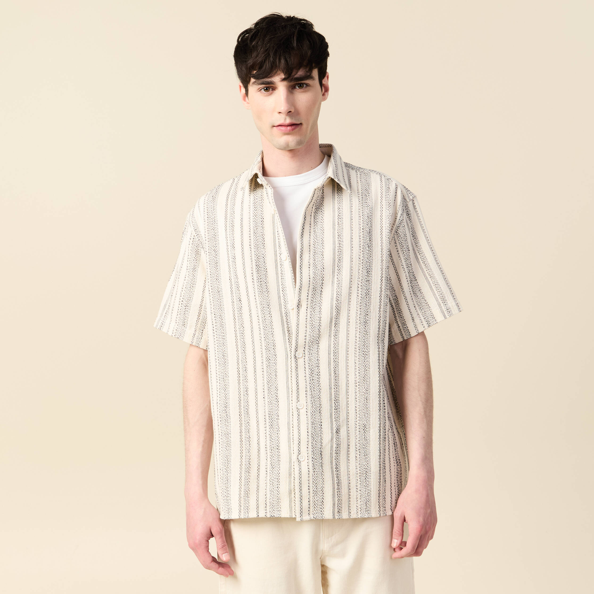 Chemise col classique manches courtes ecru homme