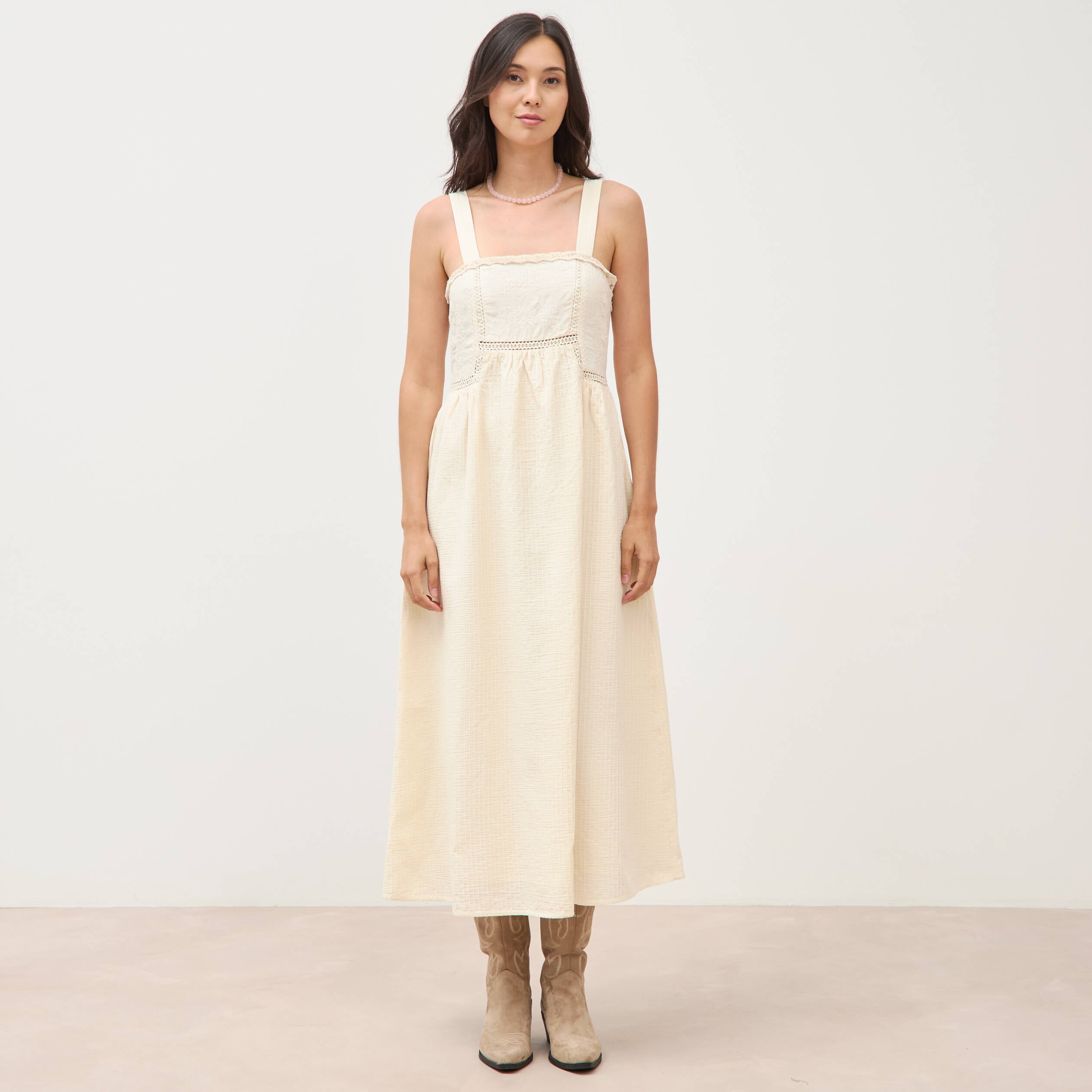 Robe en coton &agrave; bretelles col carr&eacute; ivoire femme