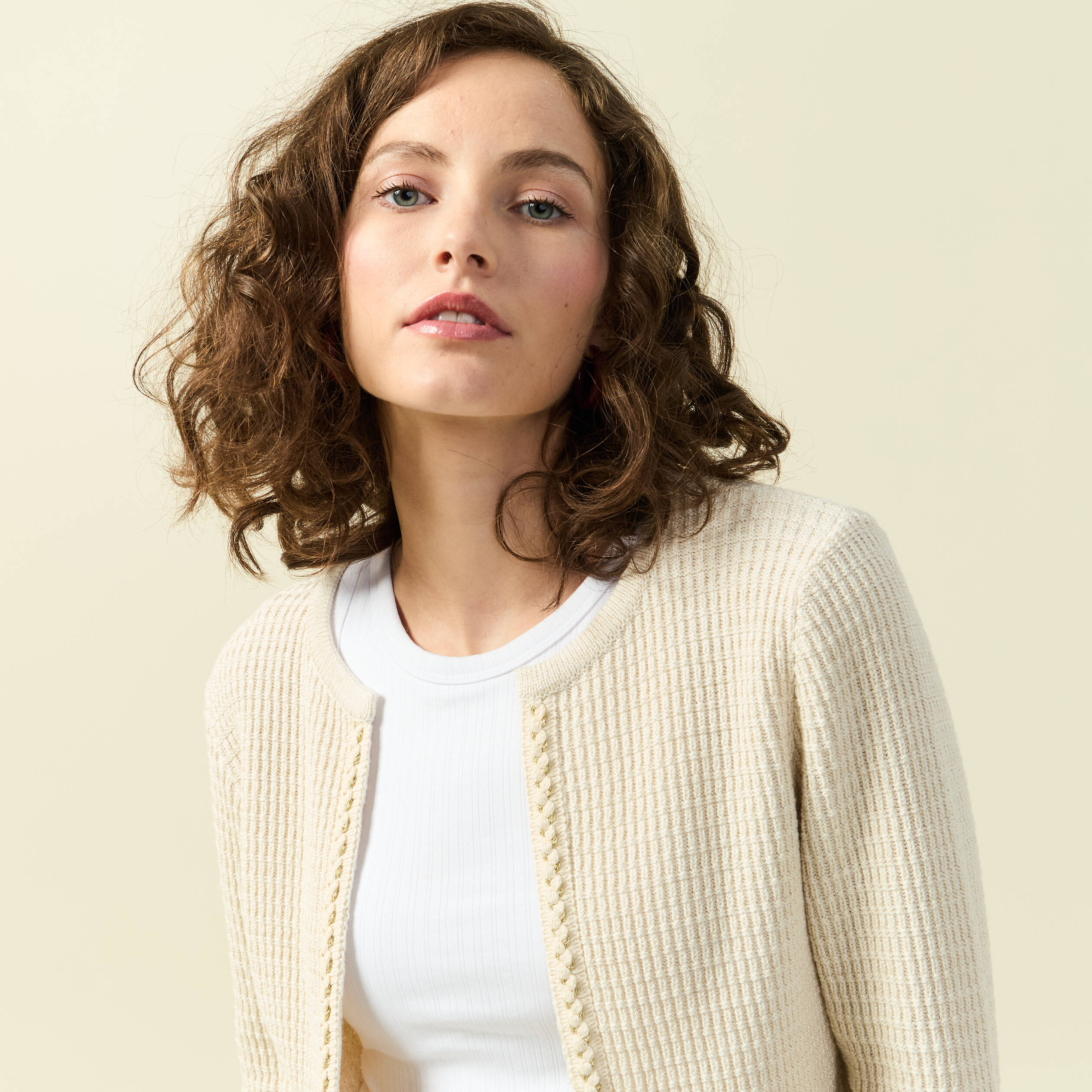 gilet court droit manches longues creme femme Gilet court droit manches longues creme femme