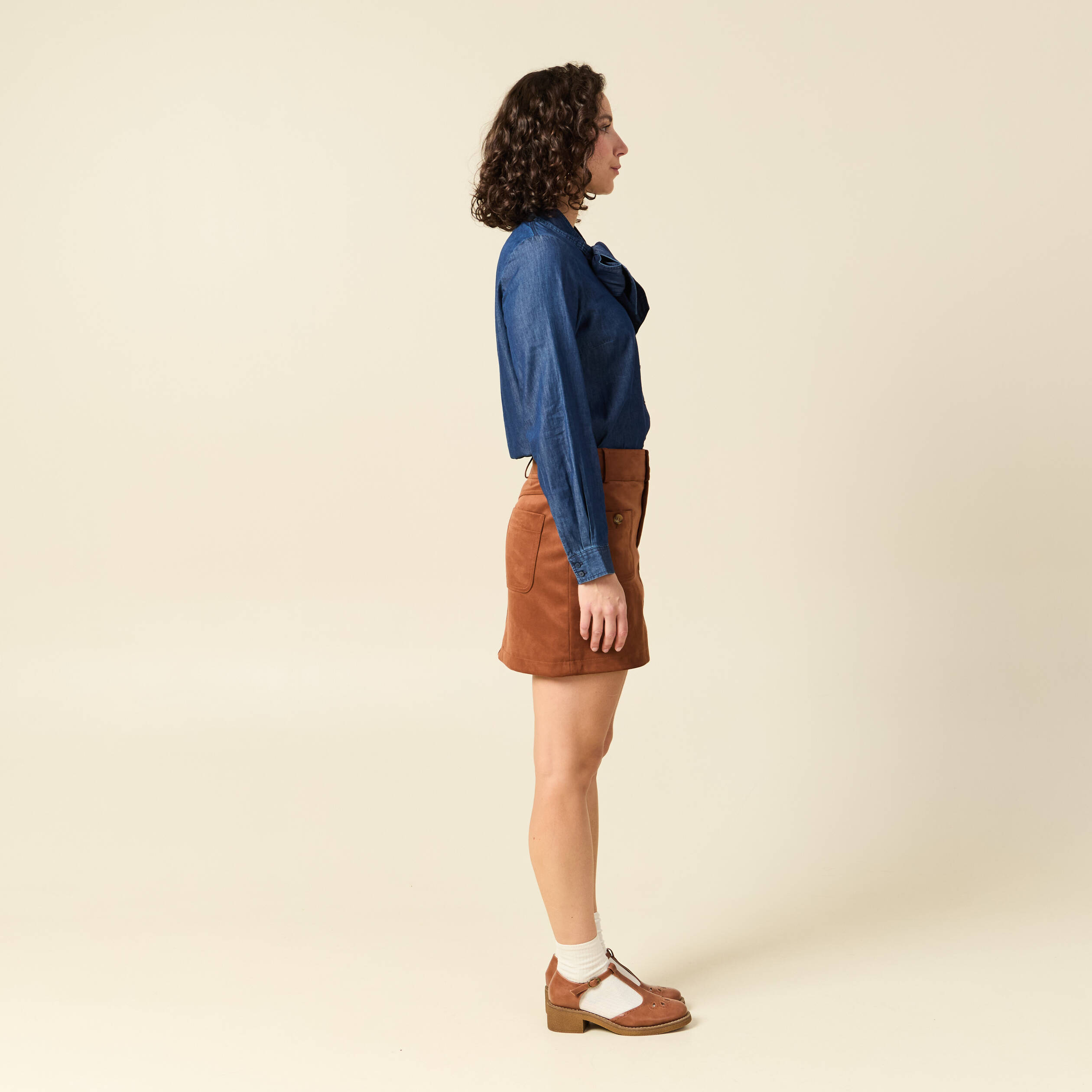 Mini-jupe droite doubl&eacute;e marron clair femme