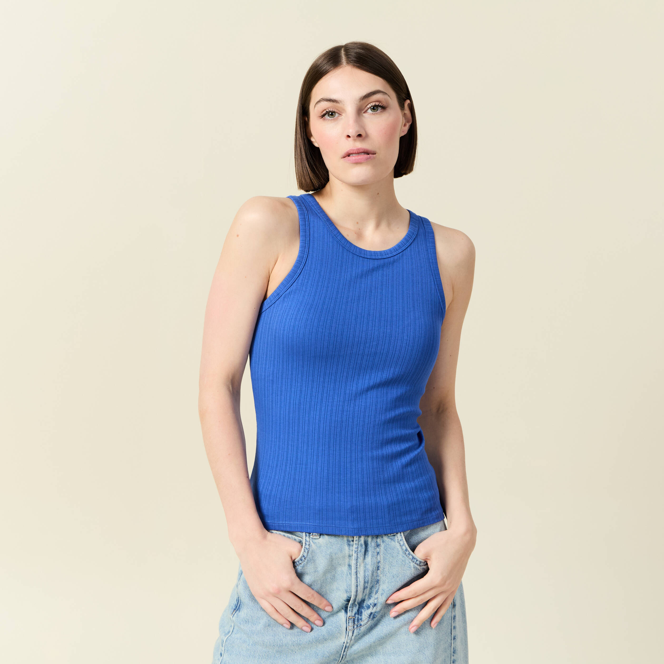 debardeur 2 en 1 avec brassiere integree bleu electrique femme Débardeur 2 en 1 avec brassière intégrée bleu electrique femme