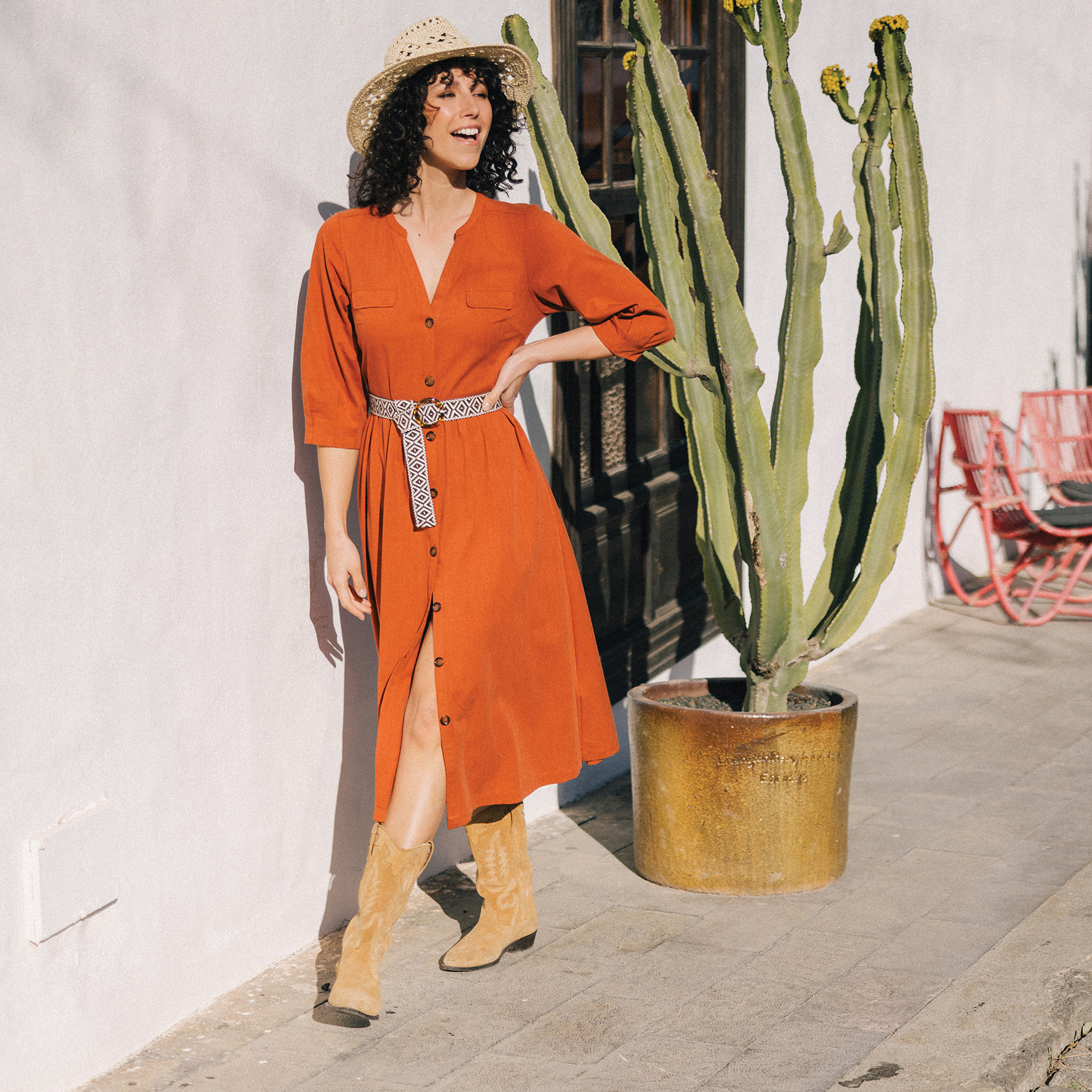 robe midi evasee ceinturee marron cognac femme Robe midi évasée ceinturée marron cognac femme