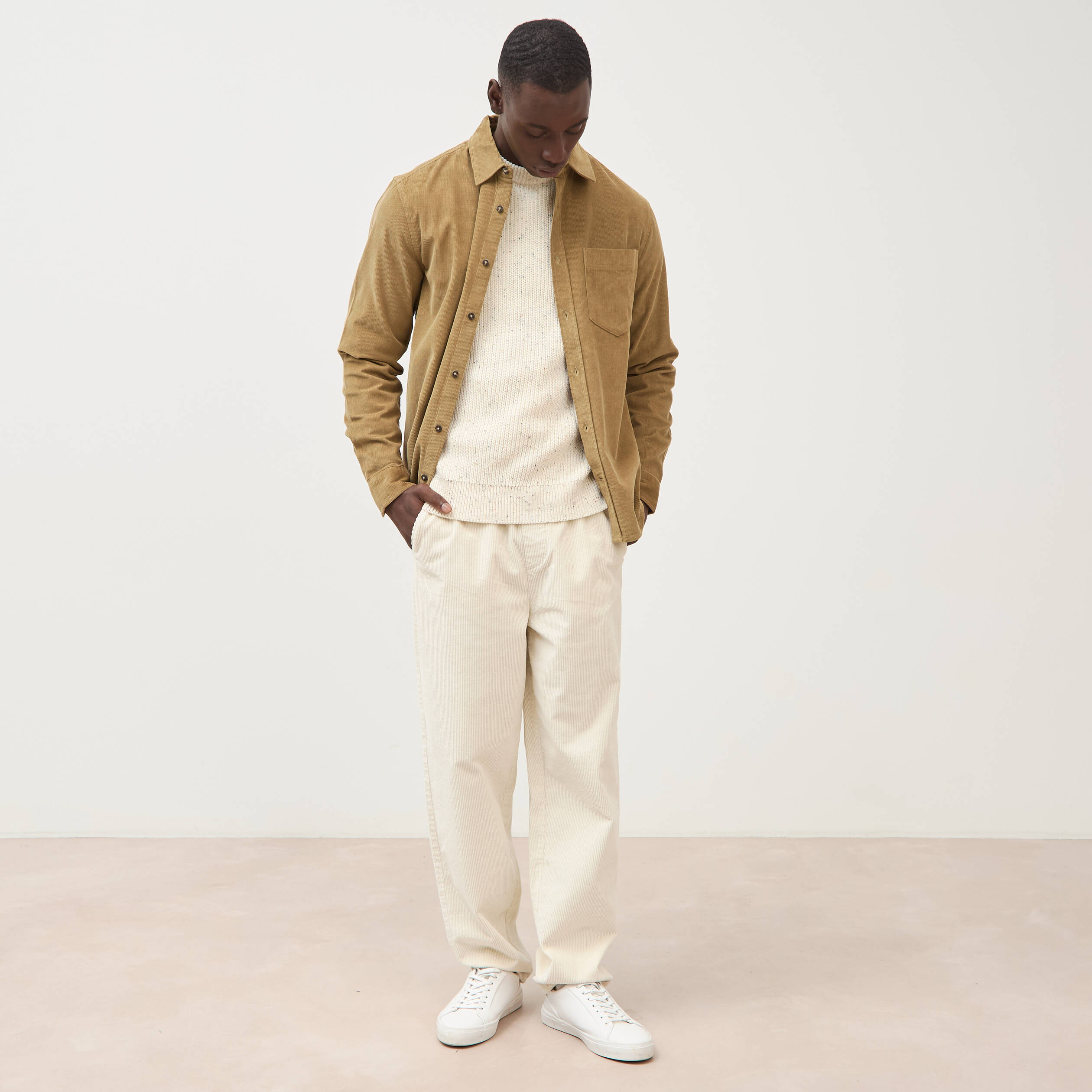 Pull col rond manches longues en coton ecru homme
