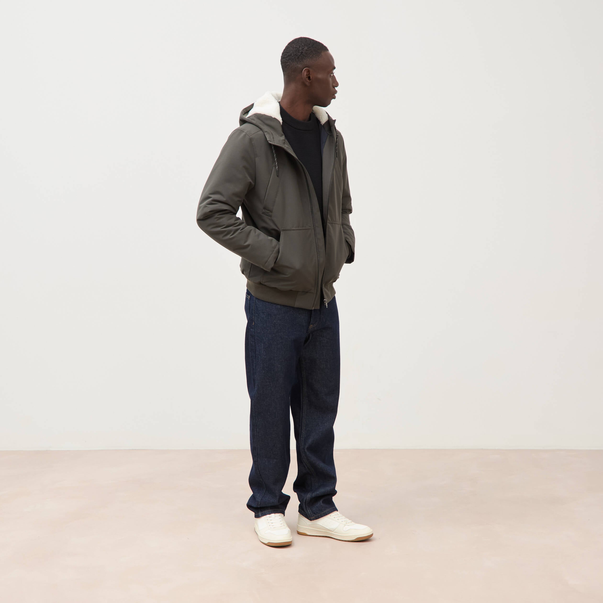 Parka courte &agrave; capuche vert kaki homme