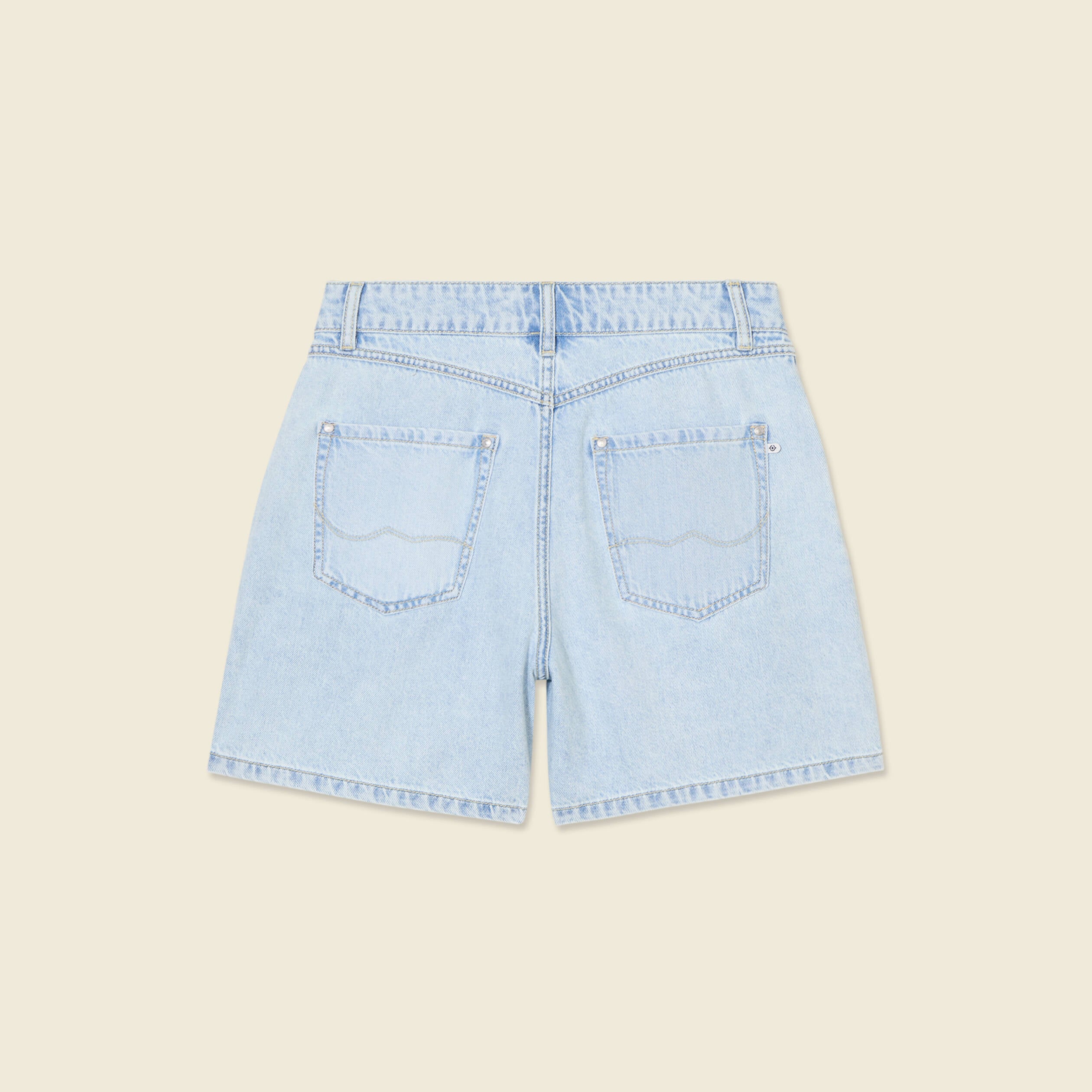 Short droit en jean &agrave; pinces denim bleach femme