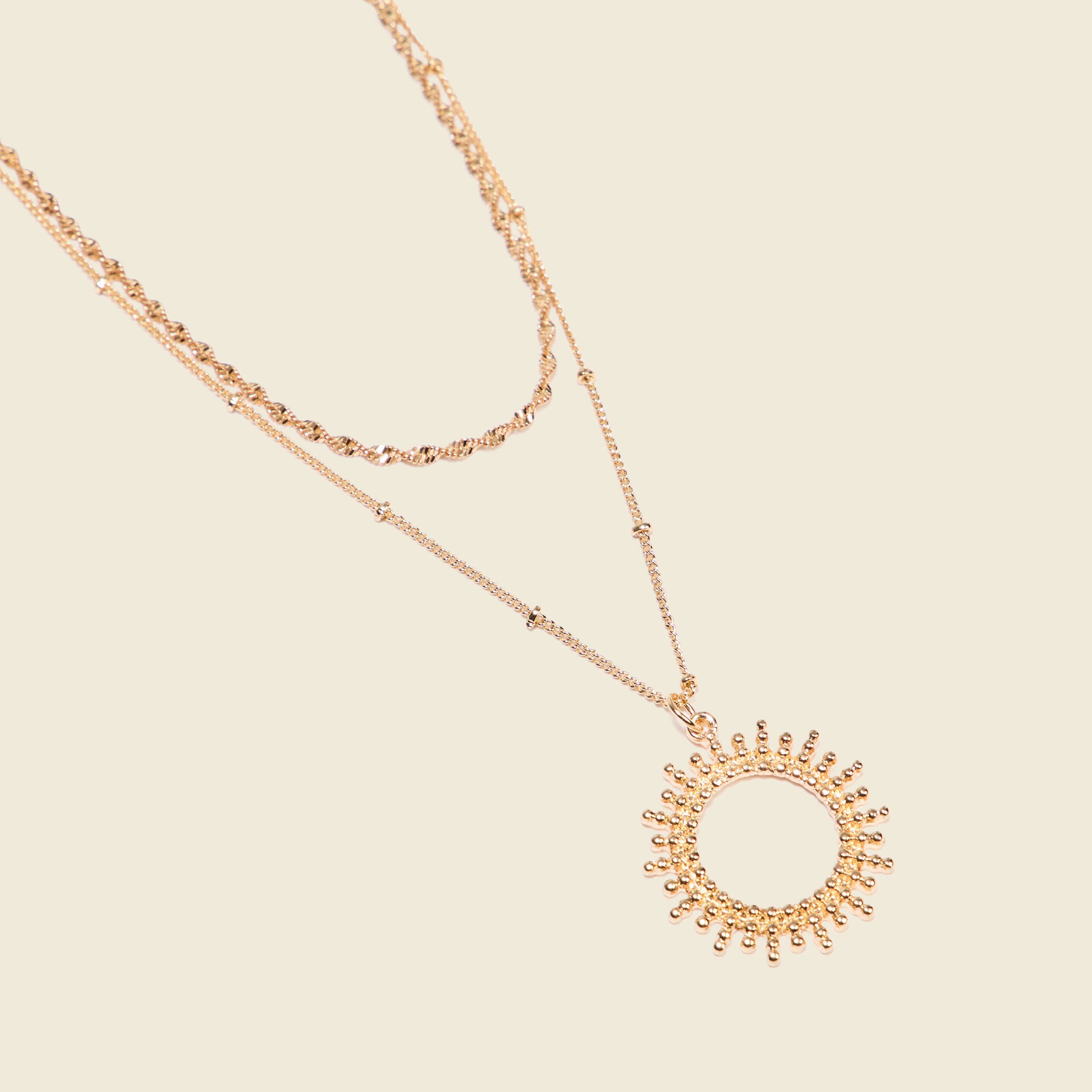 collier 2 rangs avec pendentif couleur or femme Collier 2 rangs avec pendentif couleur or femme
