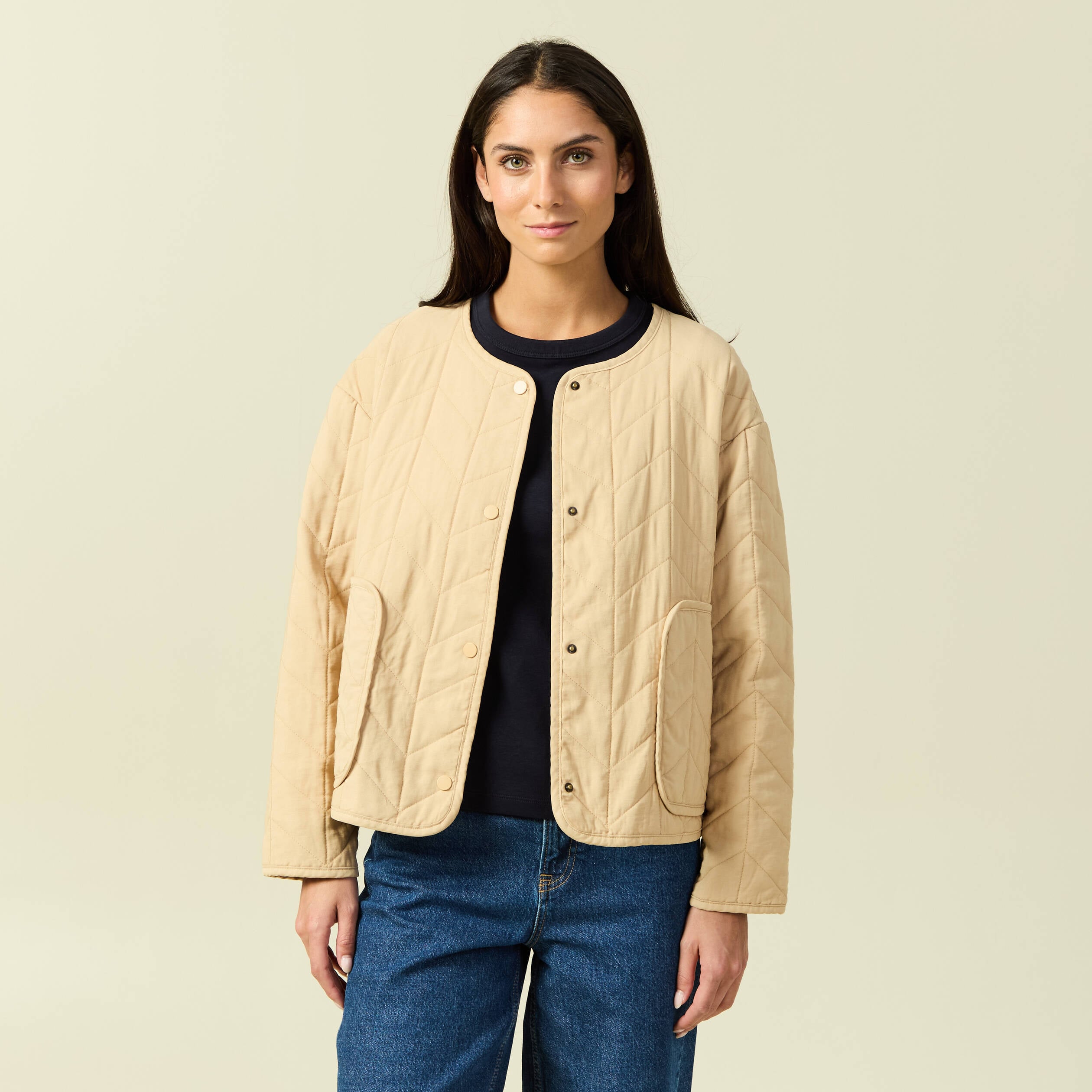 Doudoune droite courte manches longues beige femme