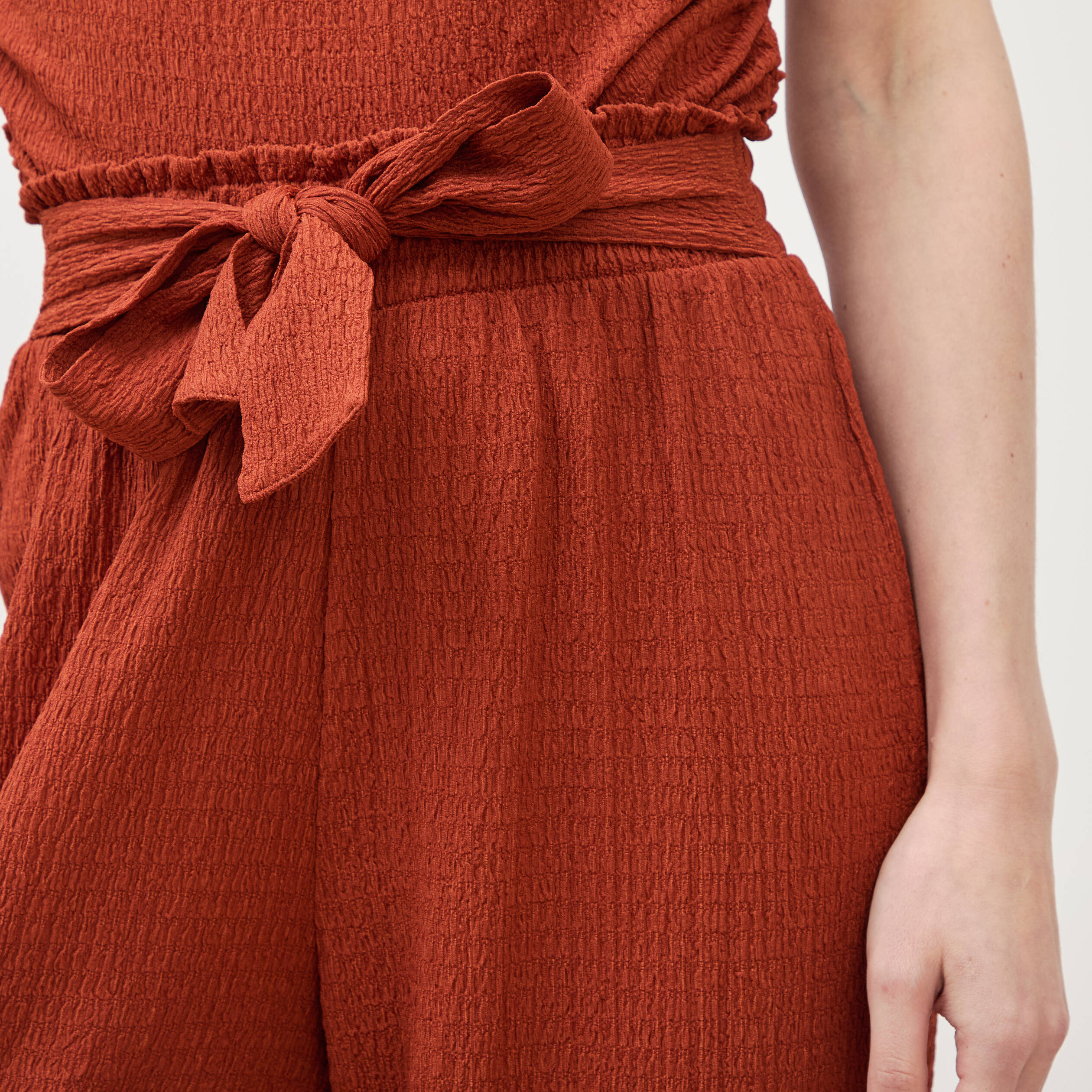 Pantalon loose avec ceinture marron cognac femme