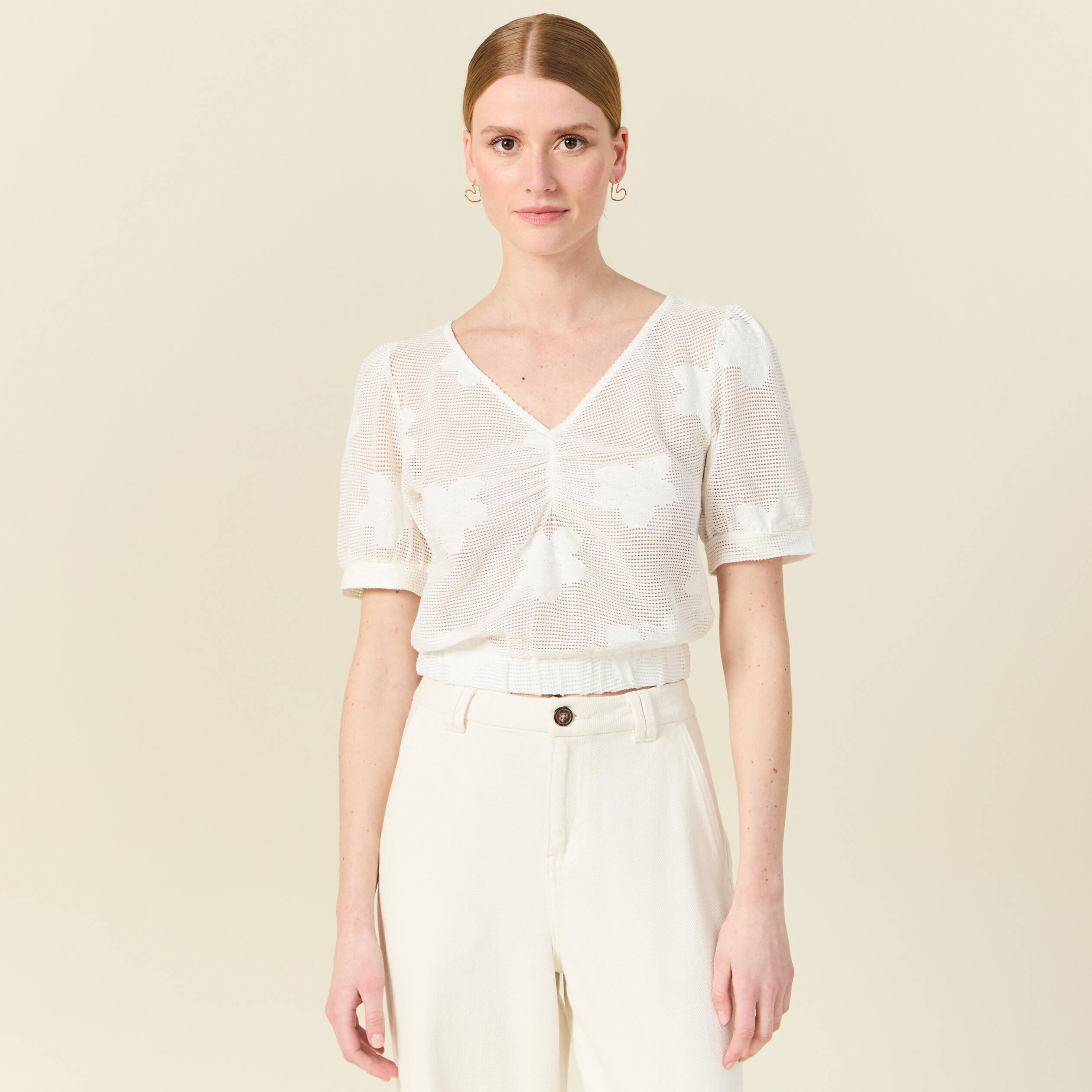 t shirt manches courtes ajoure creme femme T-shirt manches courtes ajouré creme femme
