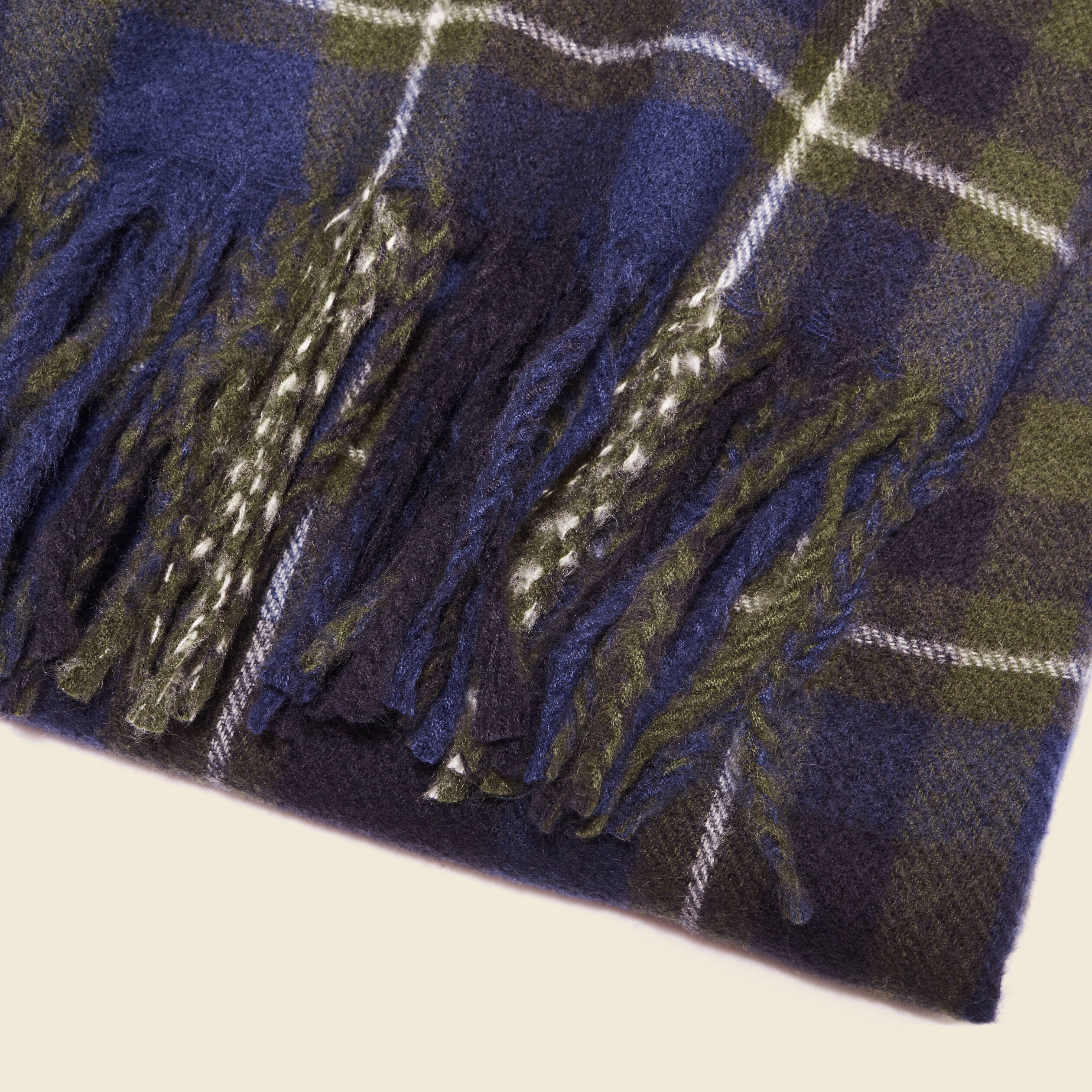echarpe a franges bleu marine homme Écharpe à franges bleu marine homme