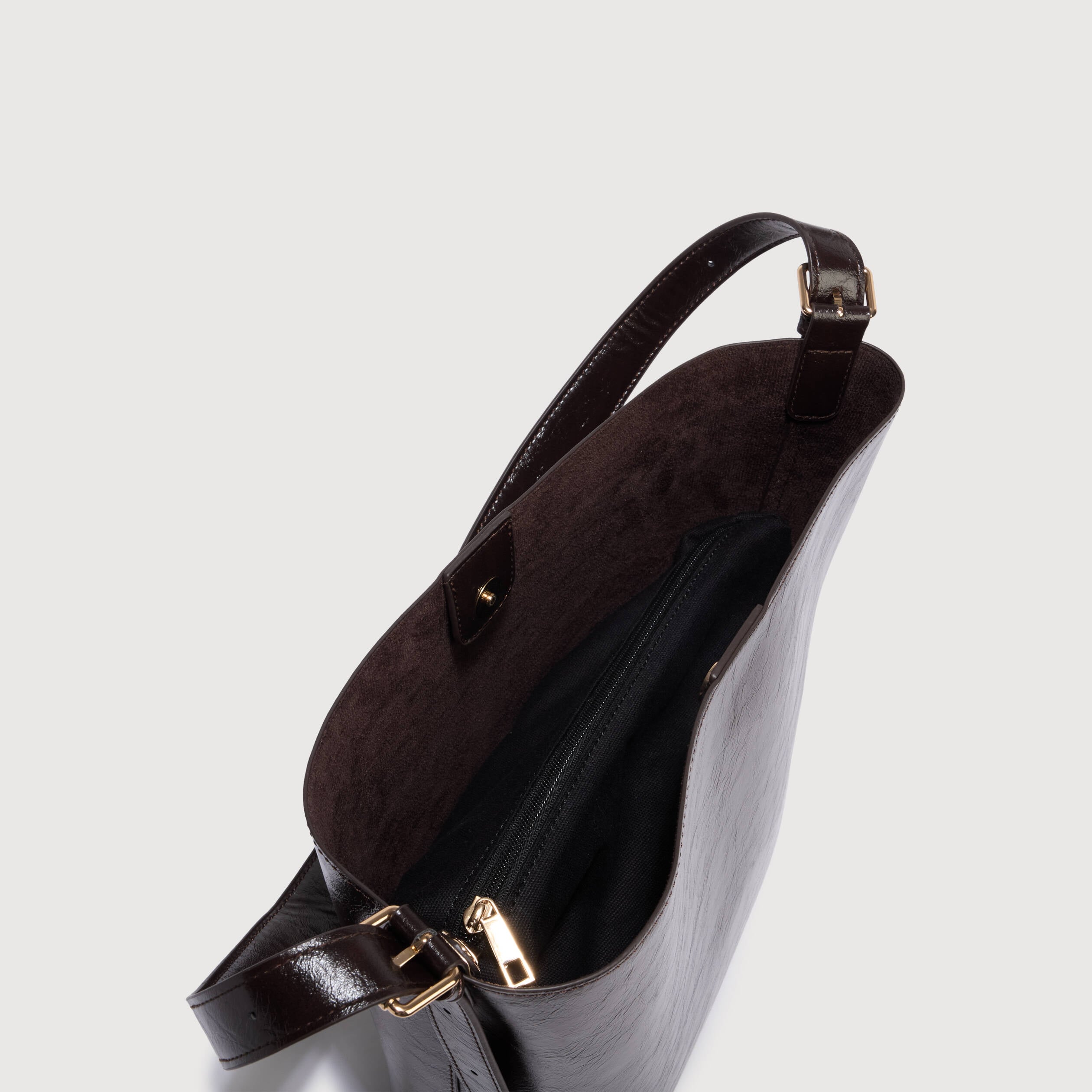 Sac bandouli&egrave;re marron fonc&eacute; femme