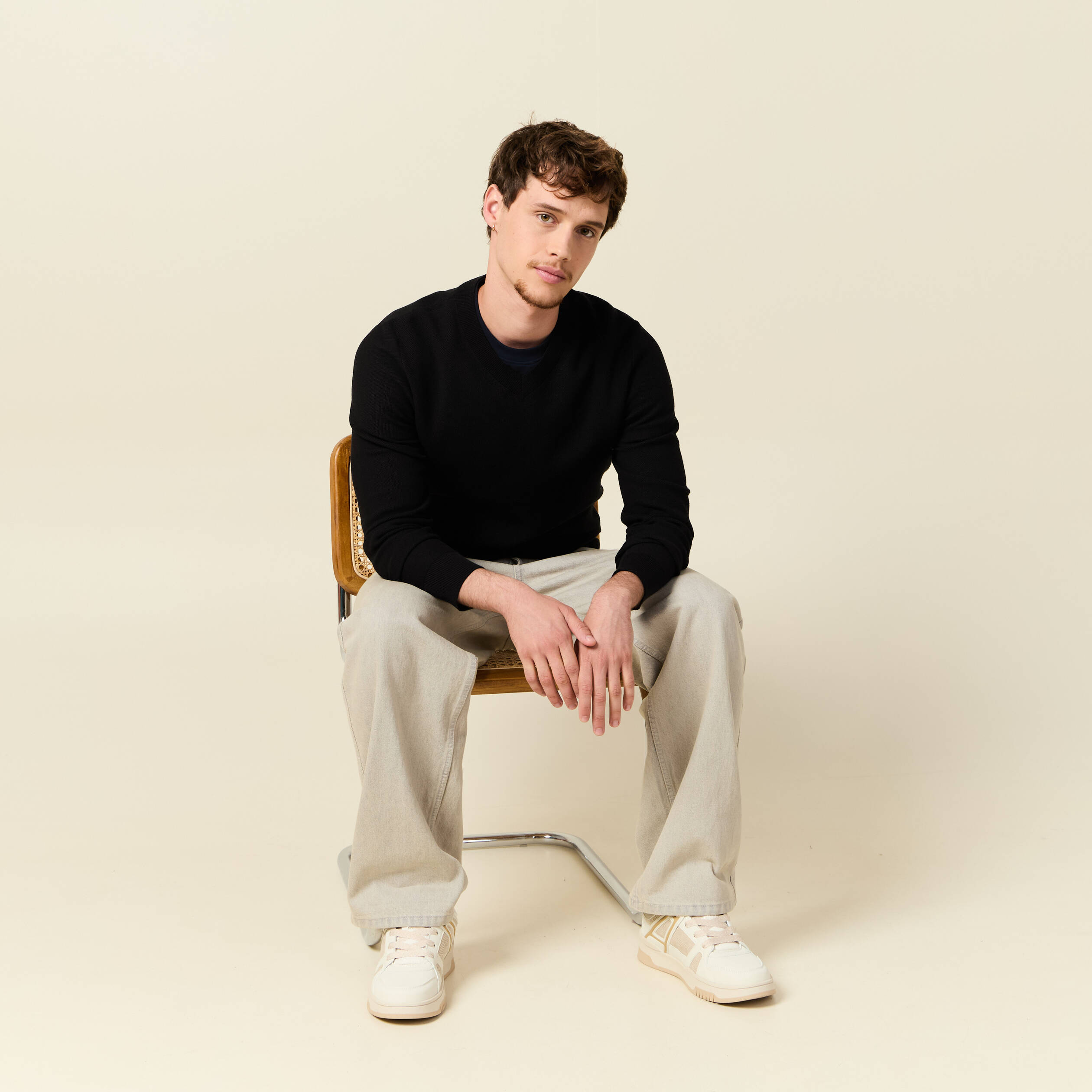 pull col v noir homme Pull col V noir homme