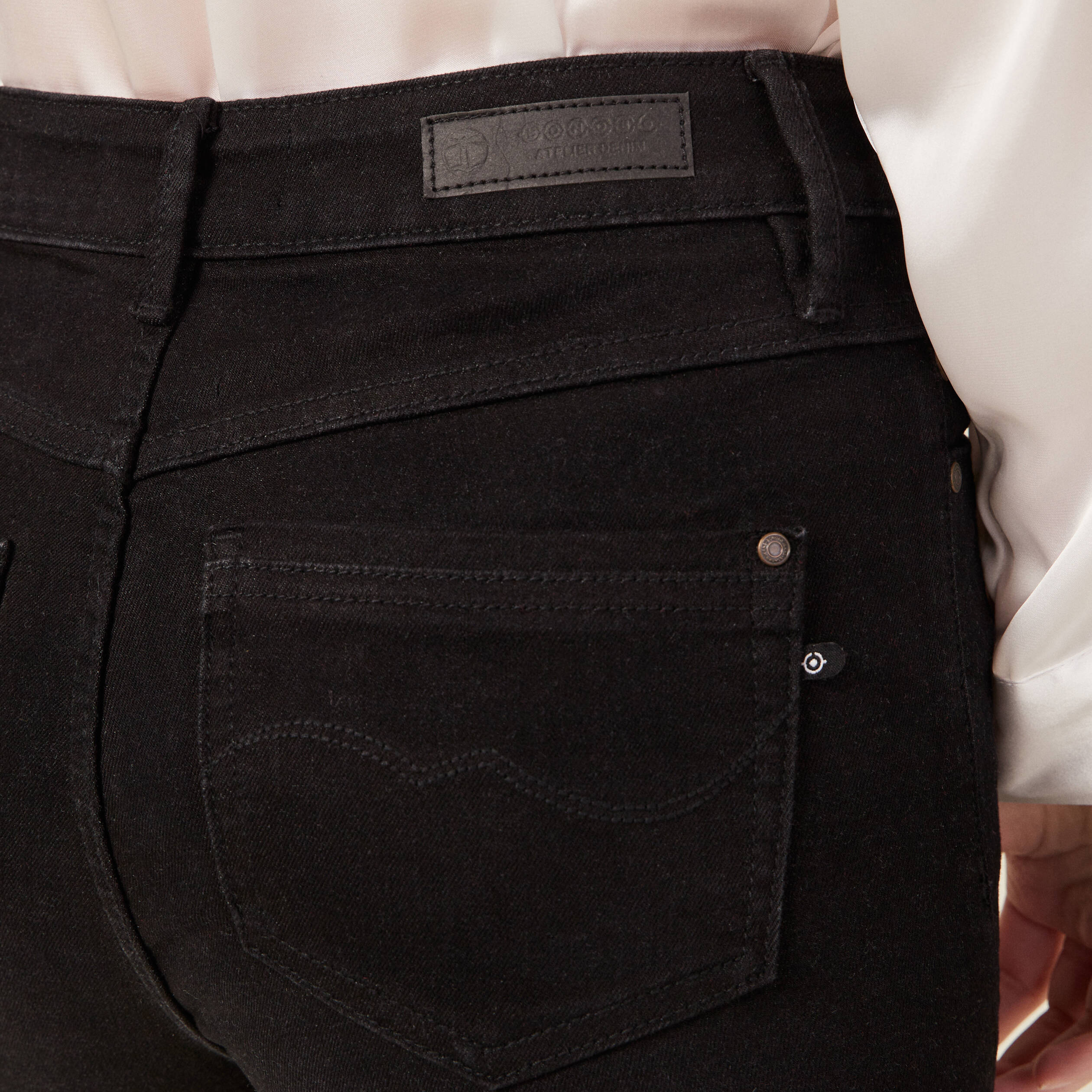 Jean noir taille haute slim online
