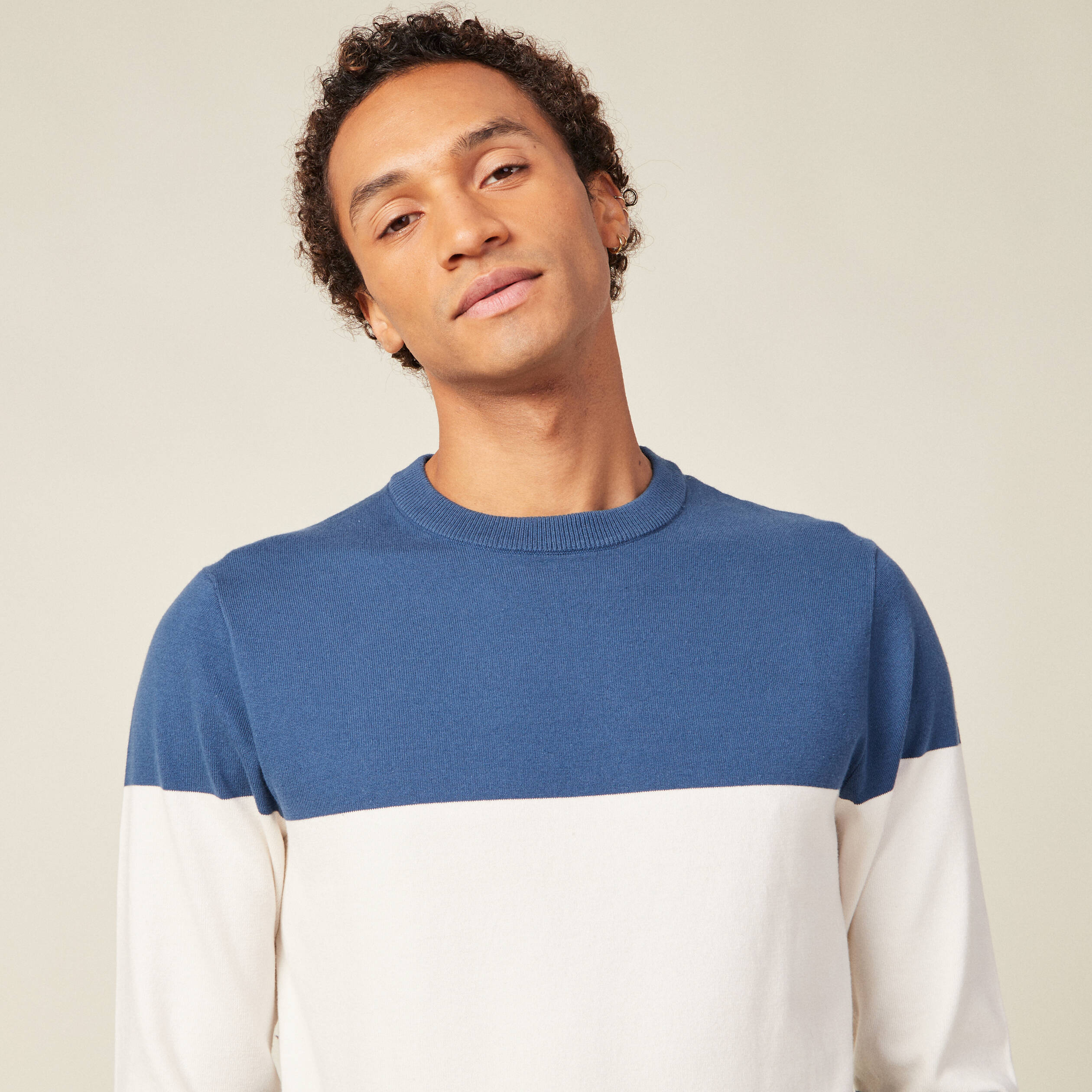 Pull manches longues col rond bleu fonc&eacute; homme