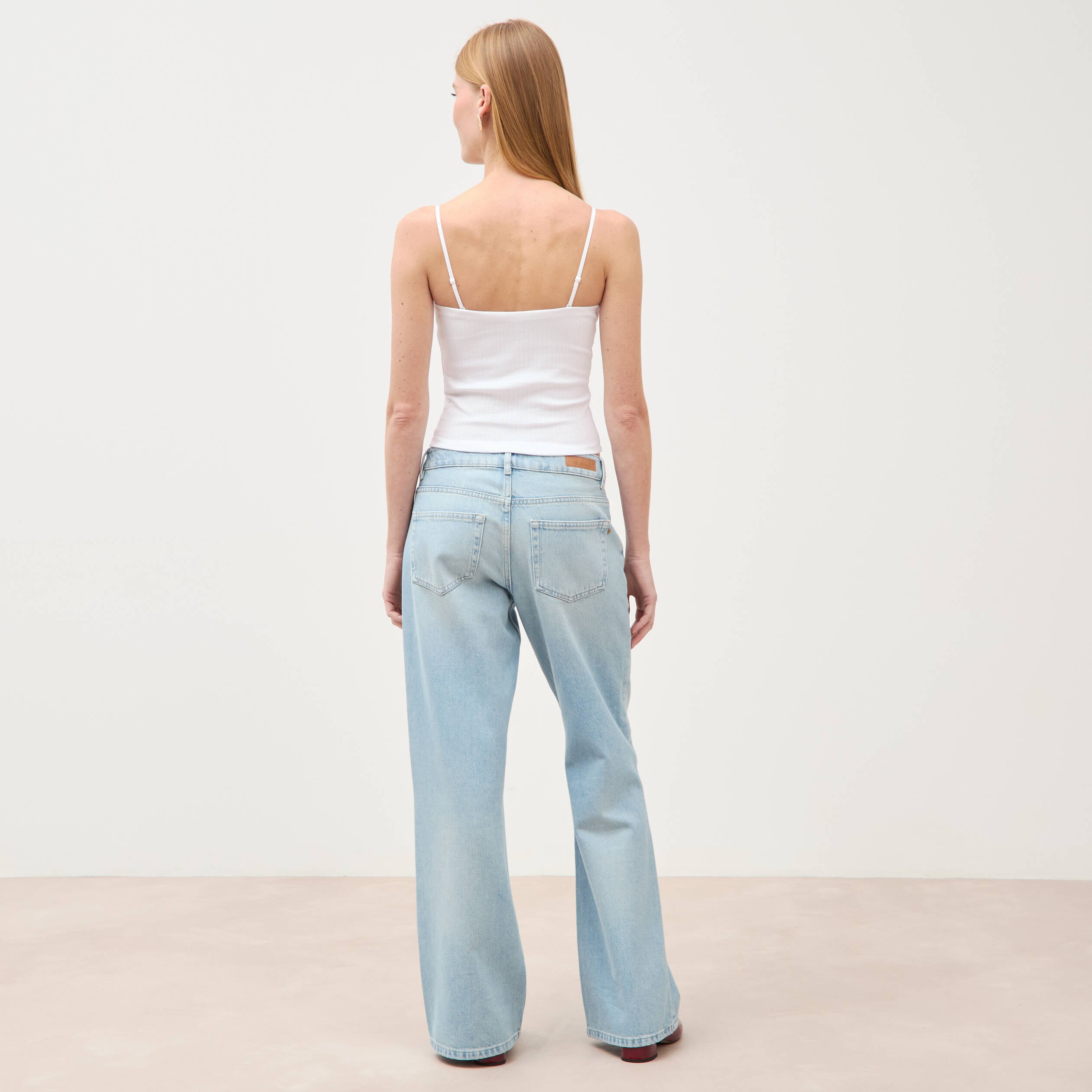 D&eacute;bardeur 2 en 1 avec brassi&egrave;re int&eacute;gr&eacute;e blanc femme