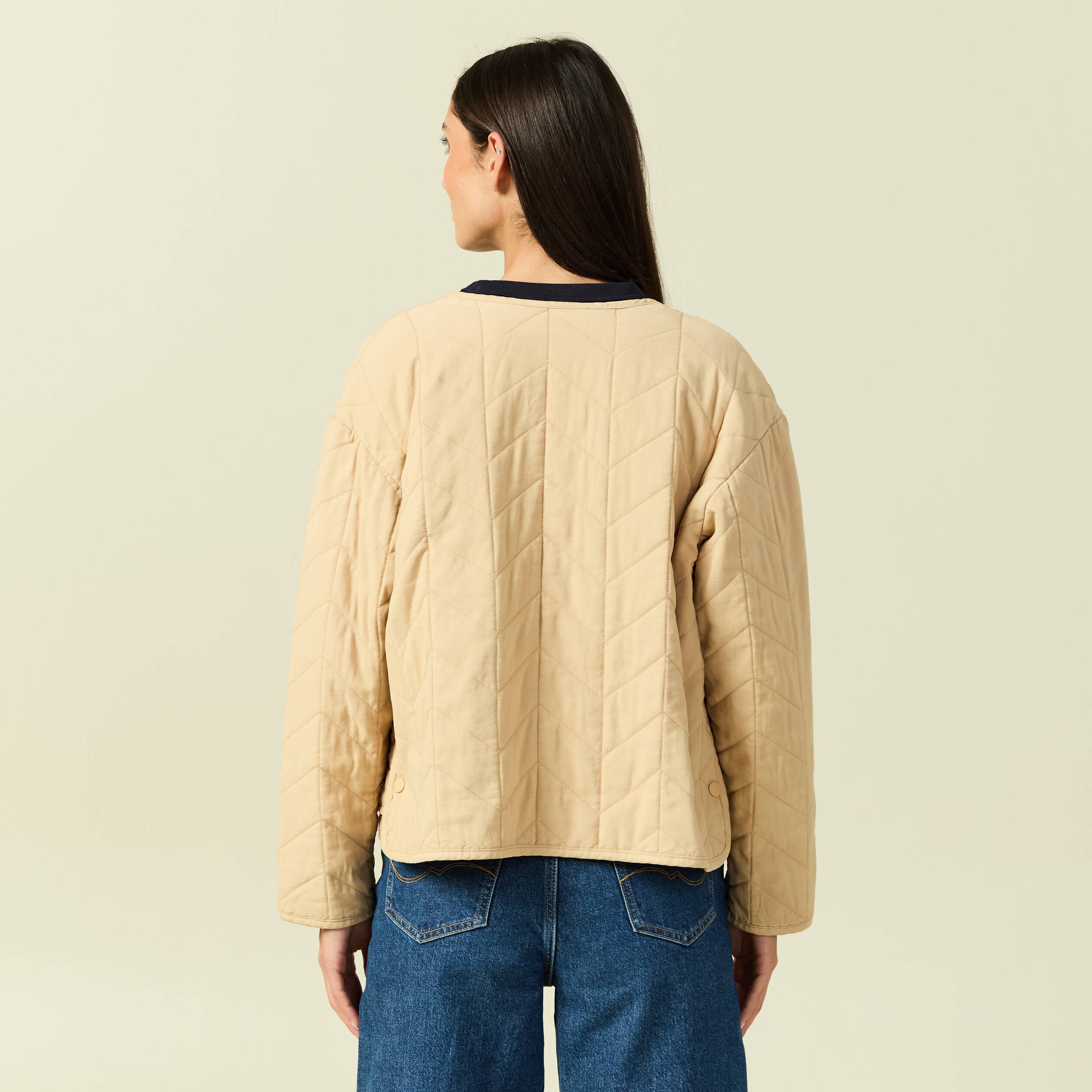 Doudoune droite courte manches longues beige femme