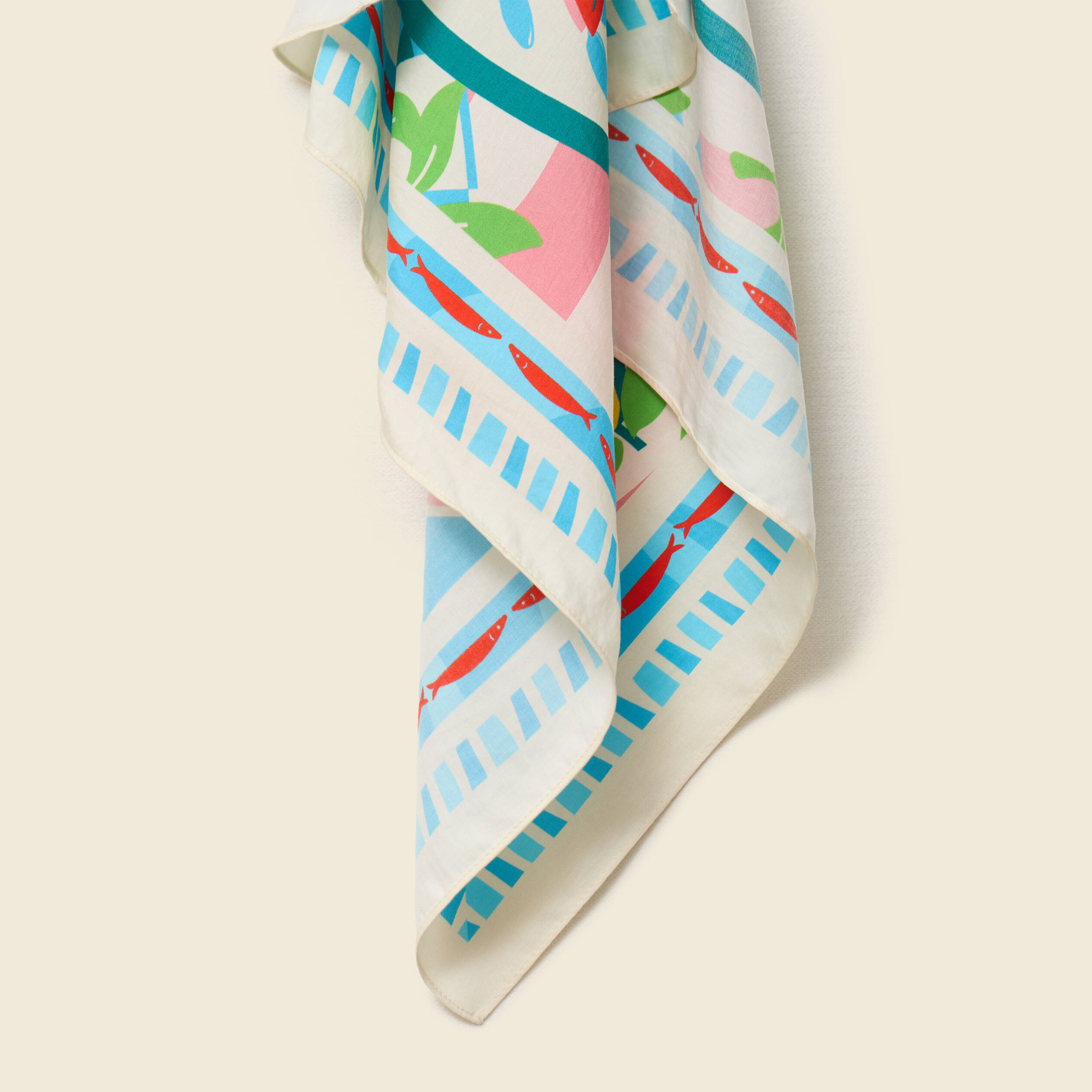 Foulard satin&eacute; bleu femme