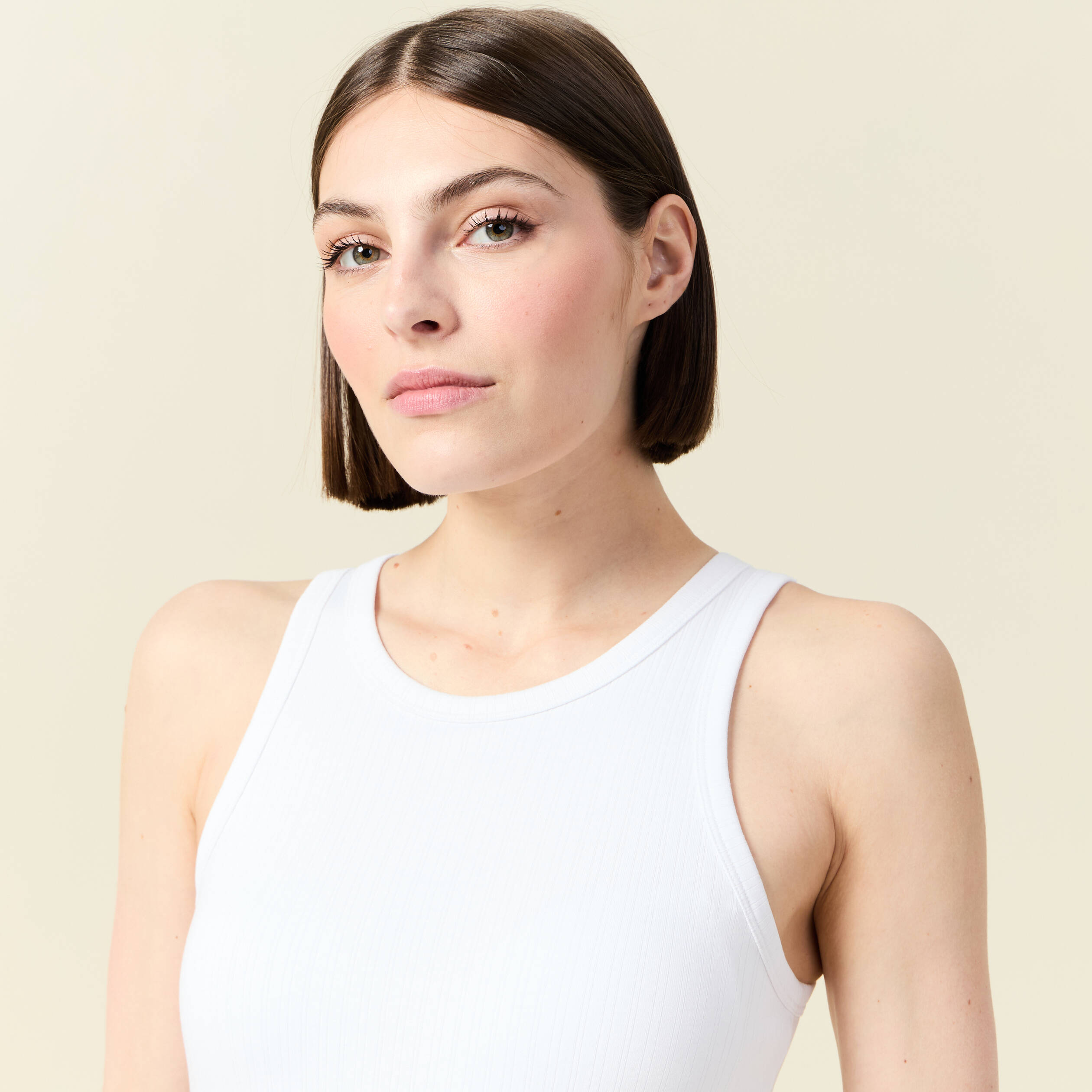 debardeur 2 en 1 avec brassiere integree blanc femme Débardeur 2 en 1 avec brassière intégrée blanc femme