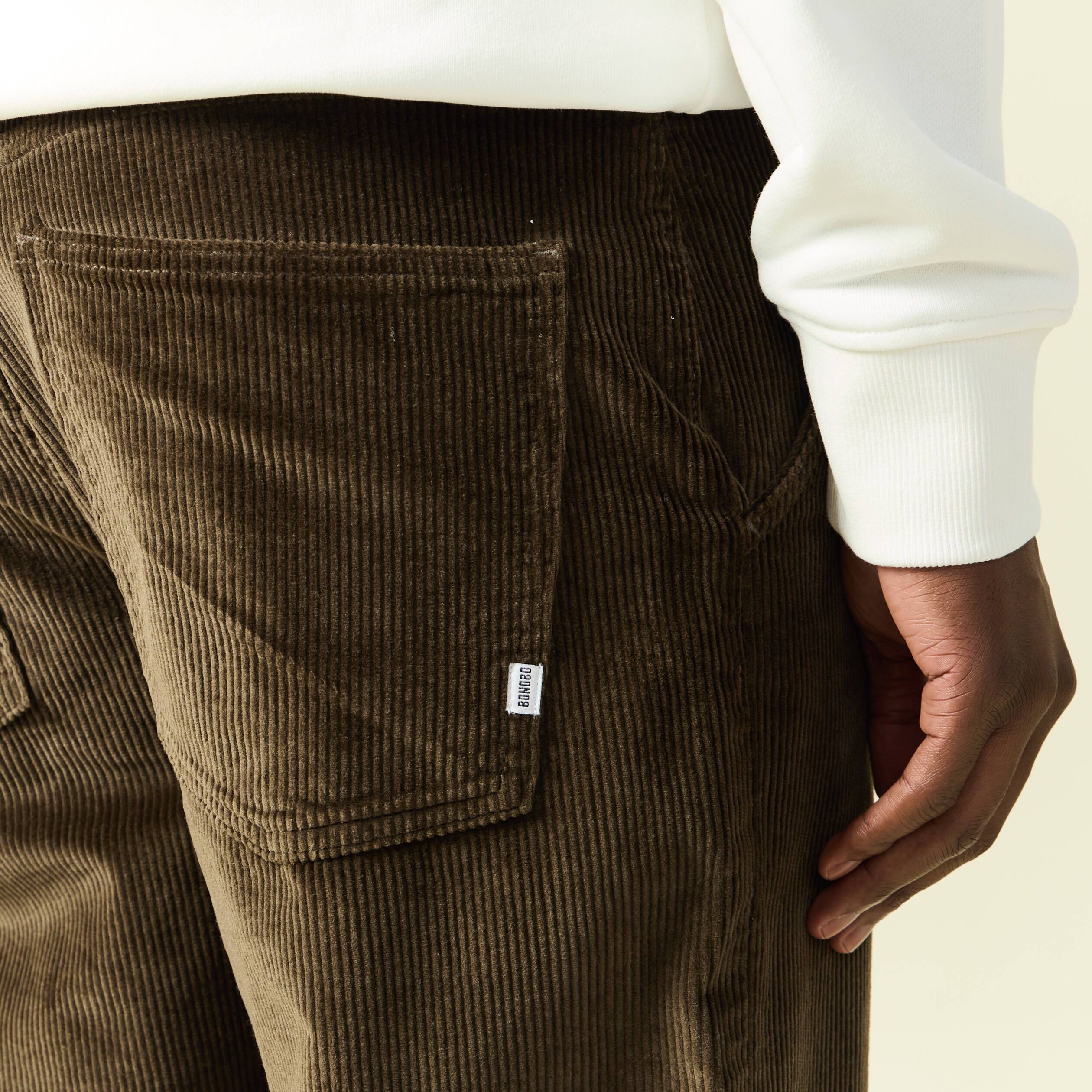 Pantalon droit en velours longueur 32 taupe homme Bonobo