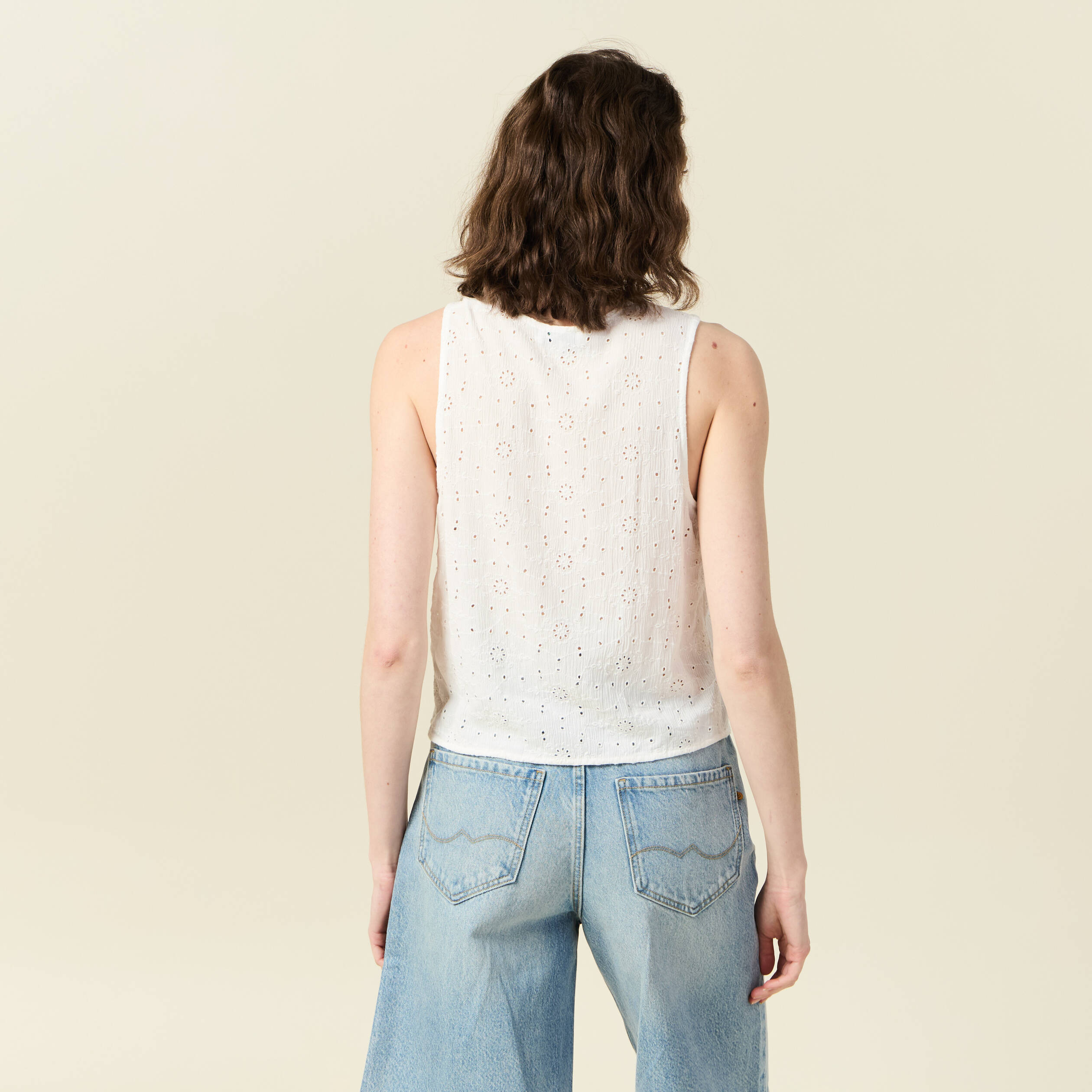 gilet sans manches noue ecru femme Gilet sans manches noué ecru femme