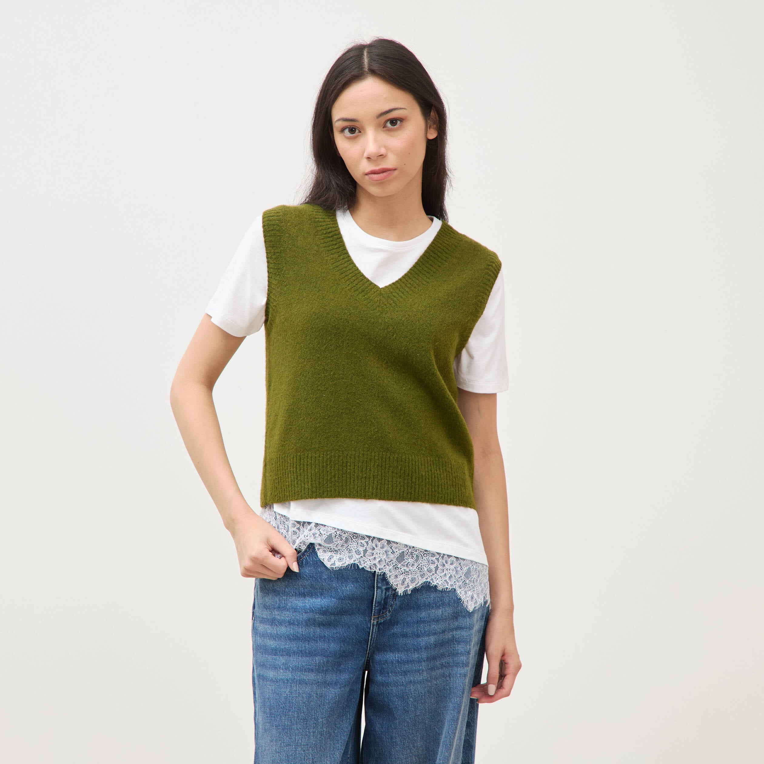 Pull sans manches col en V vert kaki femme