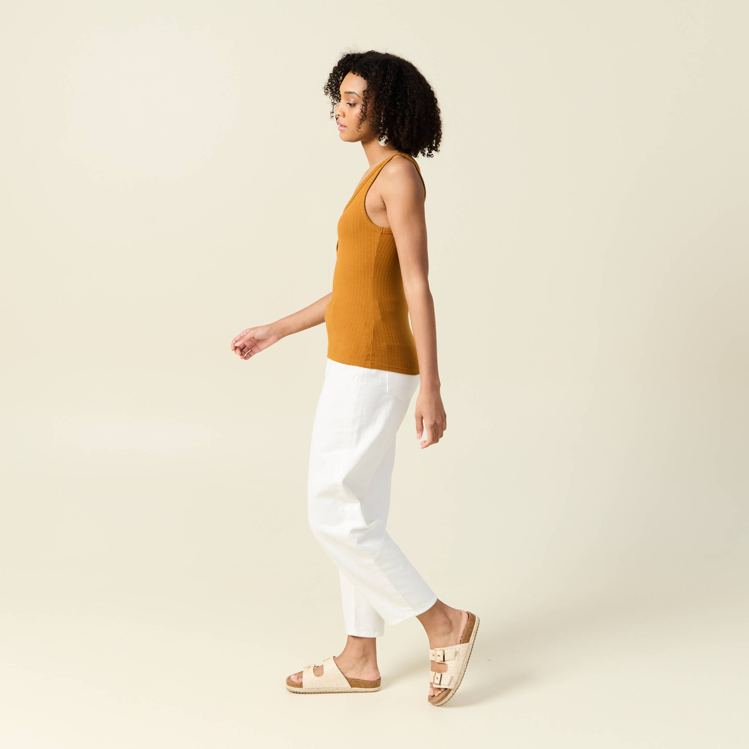 debardeur sans manches camel femme Débardeur sans manches camel femme