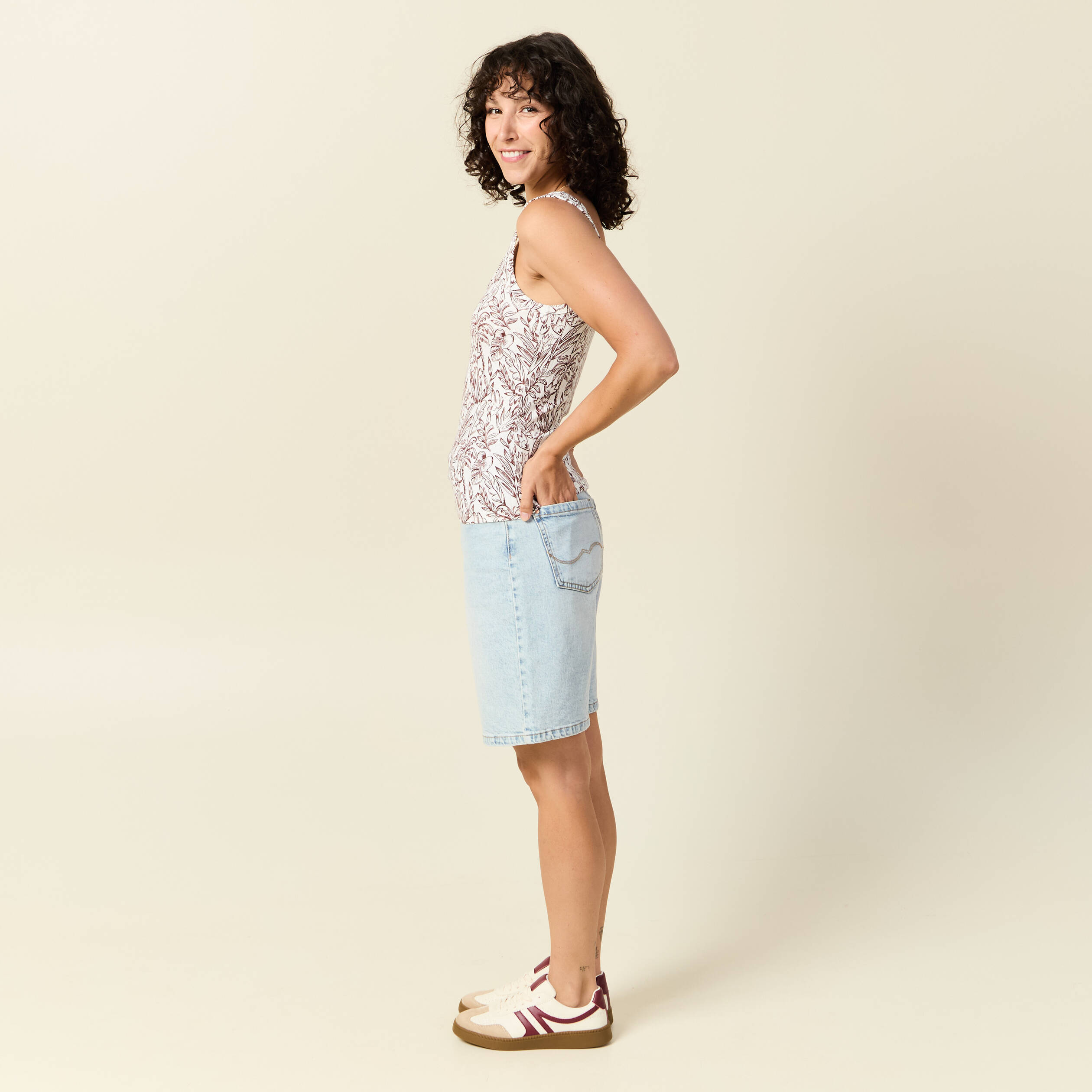 debardeur sans manches marron fonce femme Débardeur sans manches marron foncé femme