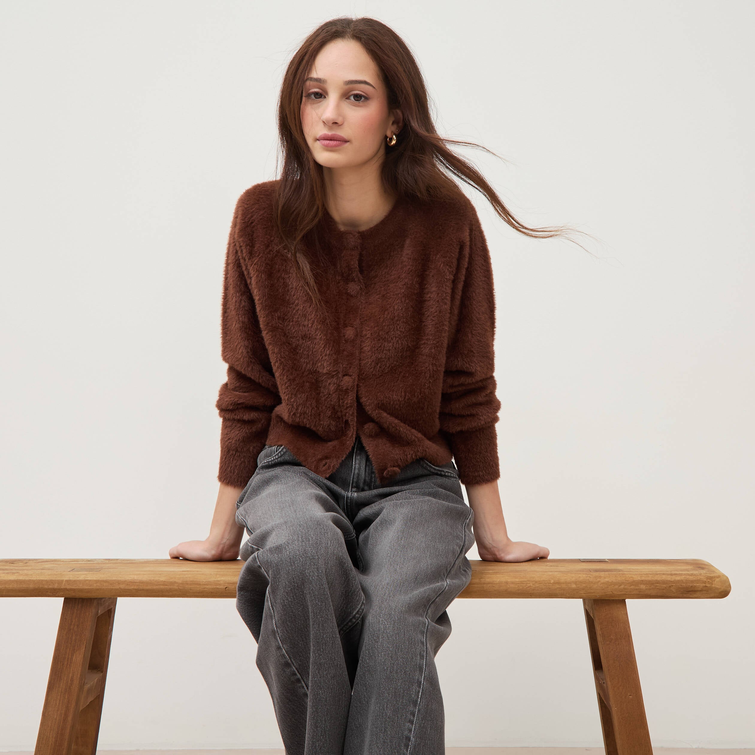 Gilet droit manches longues col rond marron femme