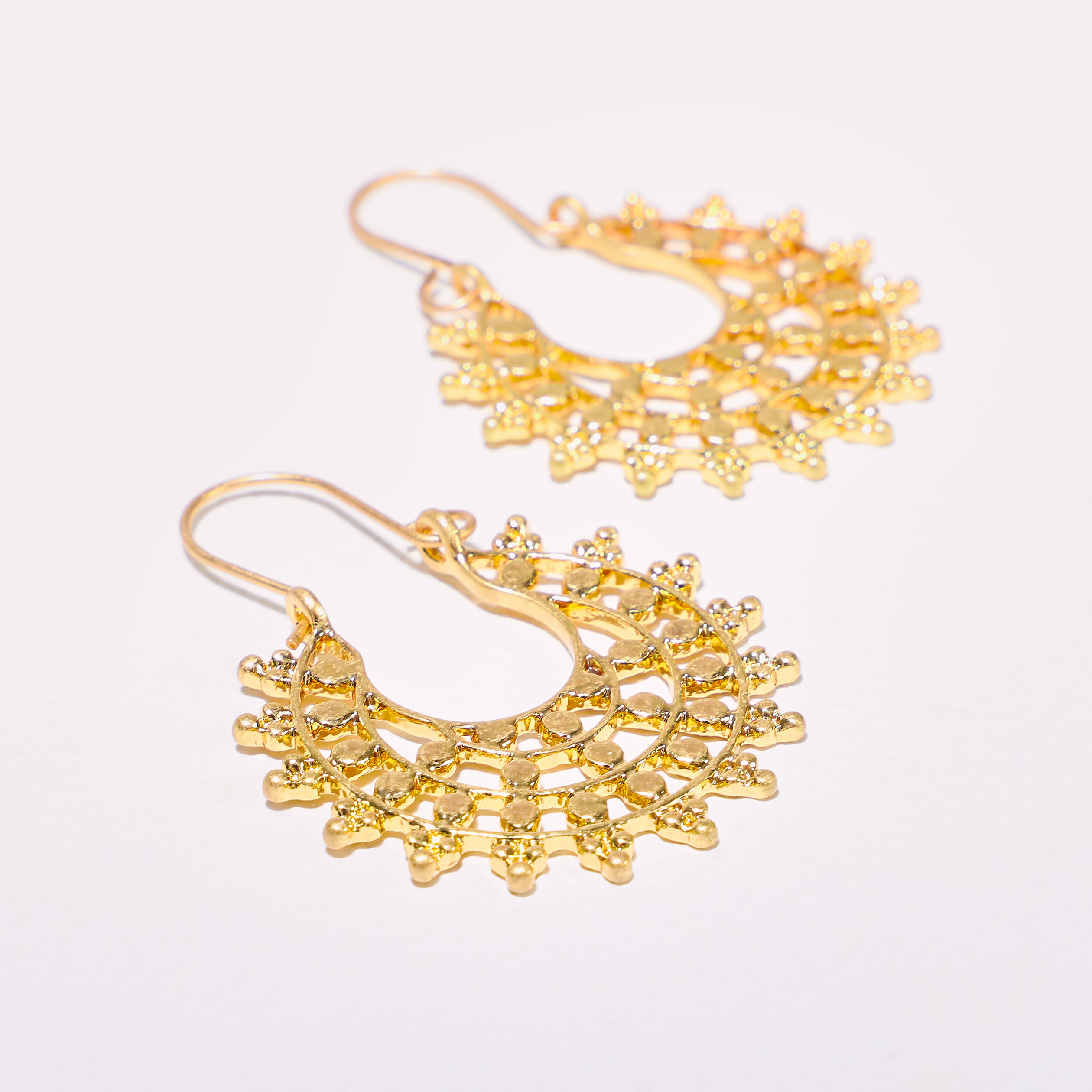 Boucles d'oreilles pendantes couleur or femme