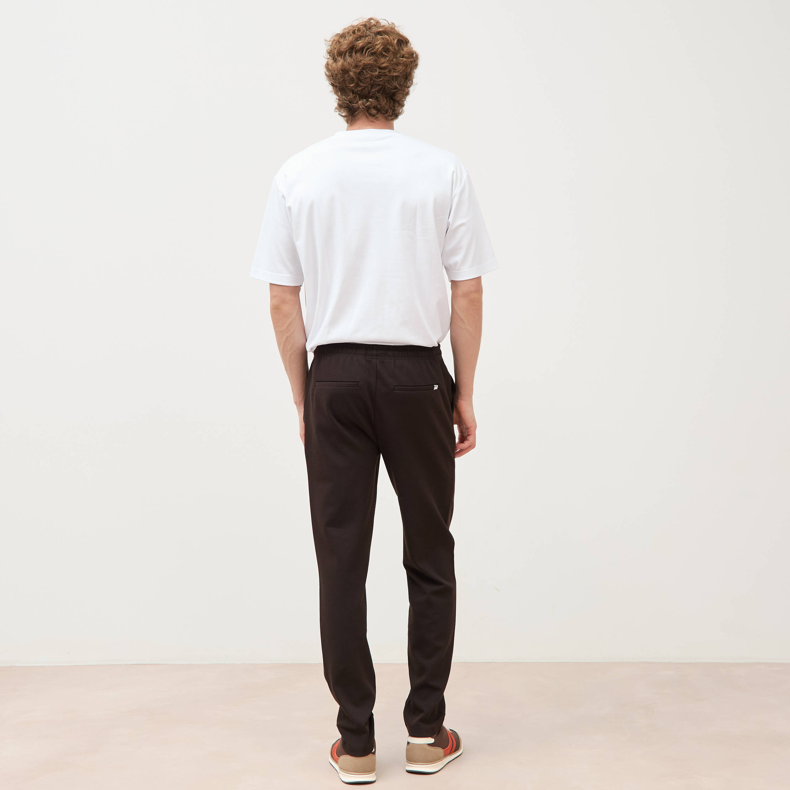 Pantalon chino jogger marron homme