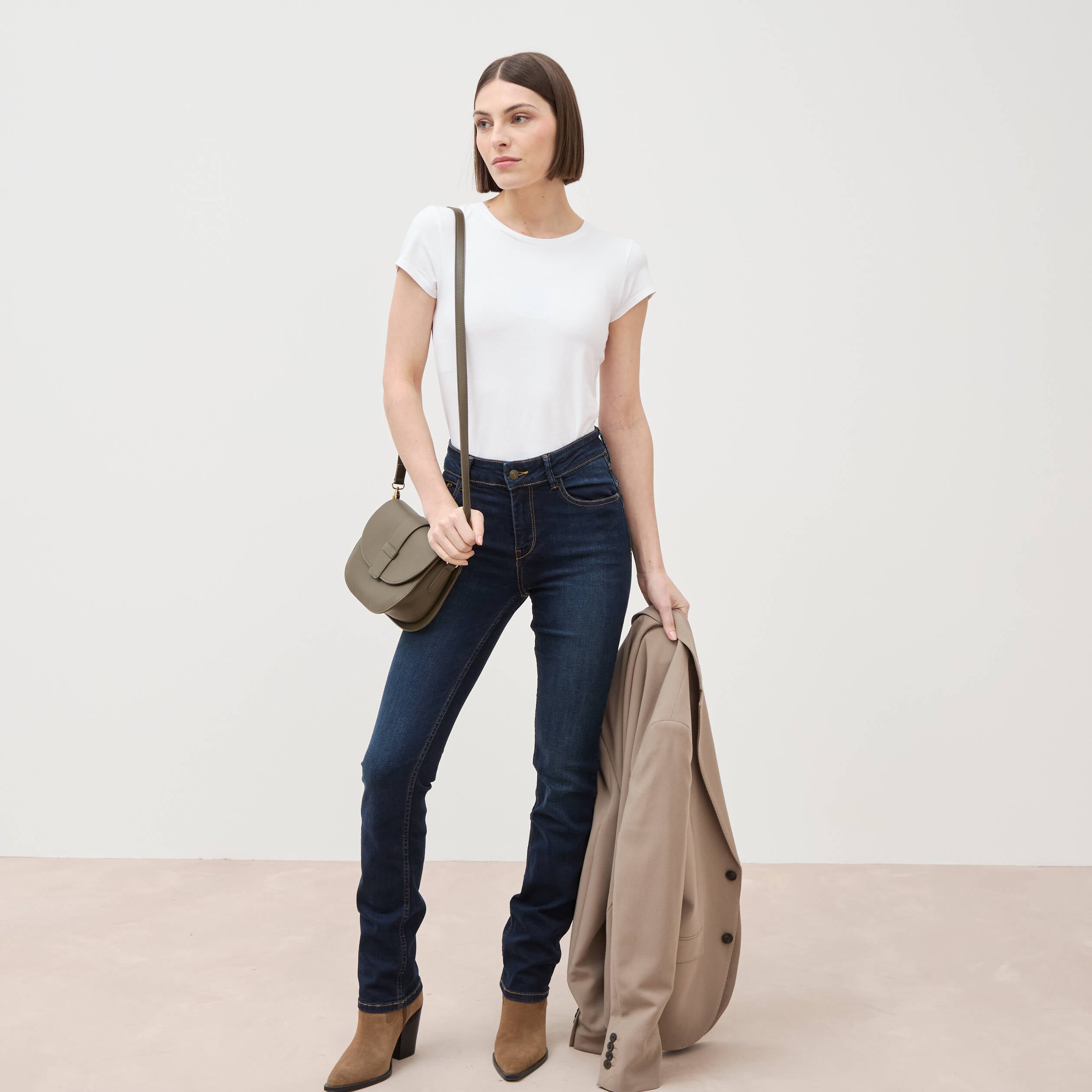 Jeans regular taille haute denim brut femme