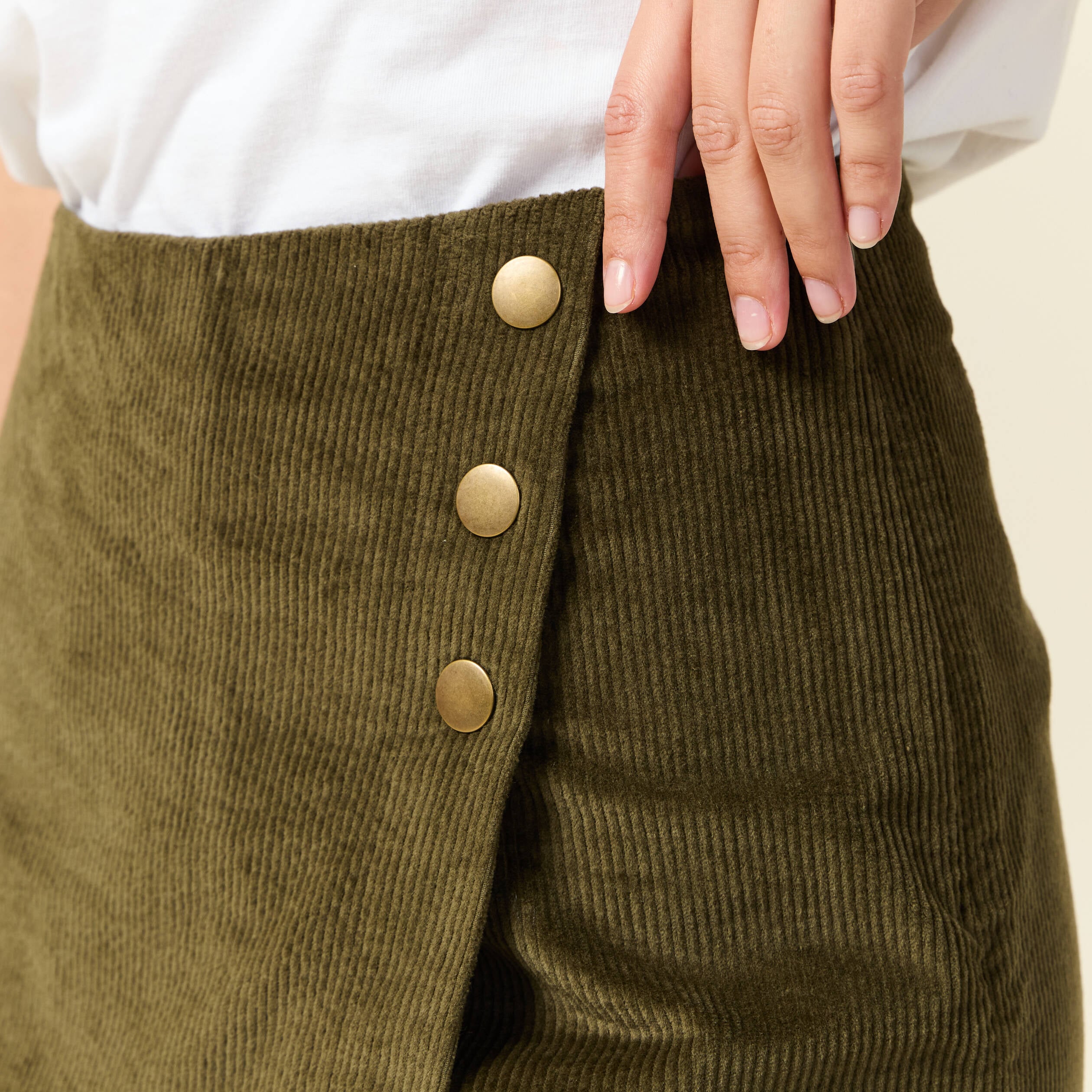 Jupe-short taille haute en velours vert kaki femme