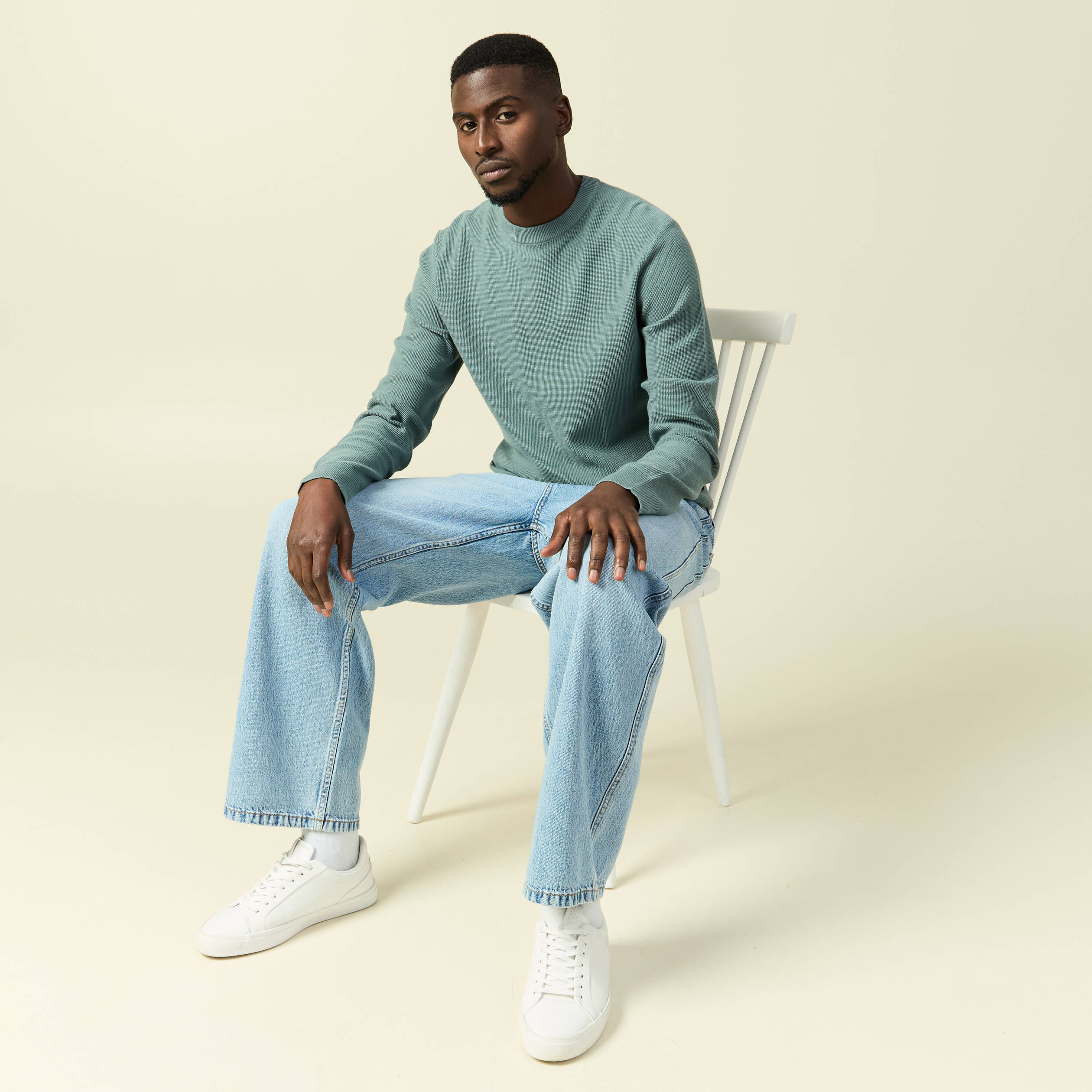 Pull fin col rond manches longues bleu gris homme